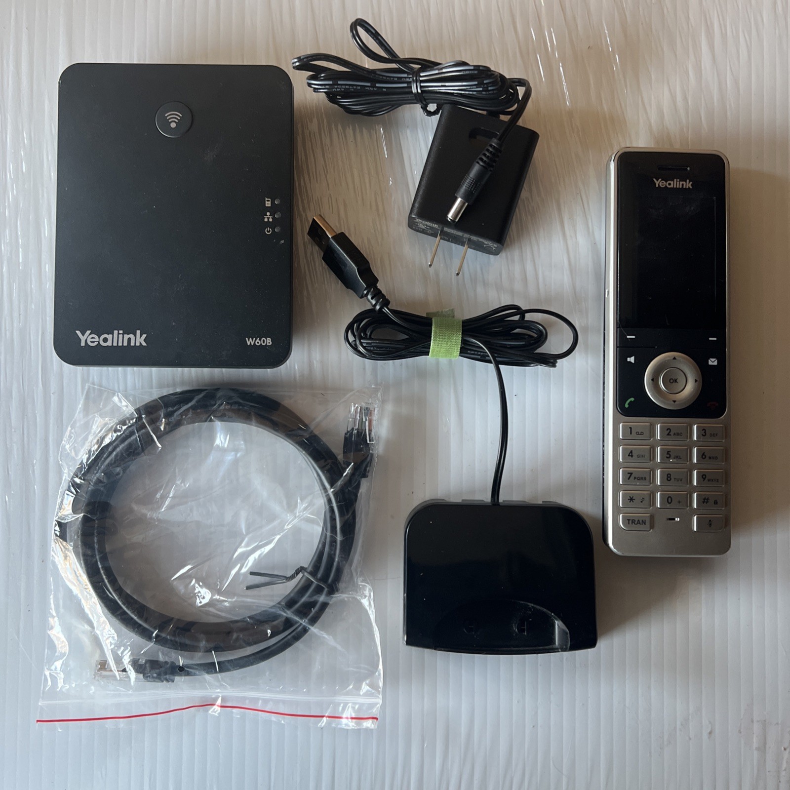 Yealink W60P W56H Cordless DECT IP VoIP Phone System Bundle Tested Working