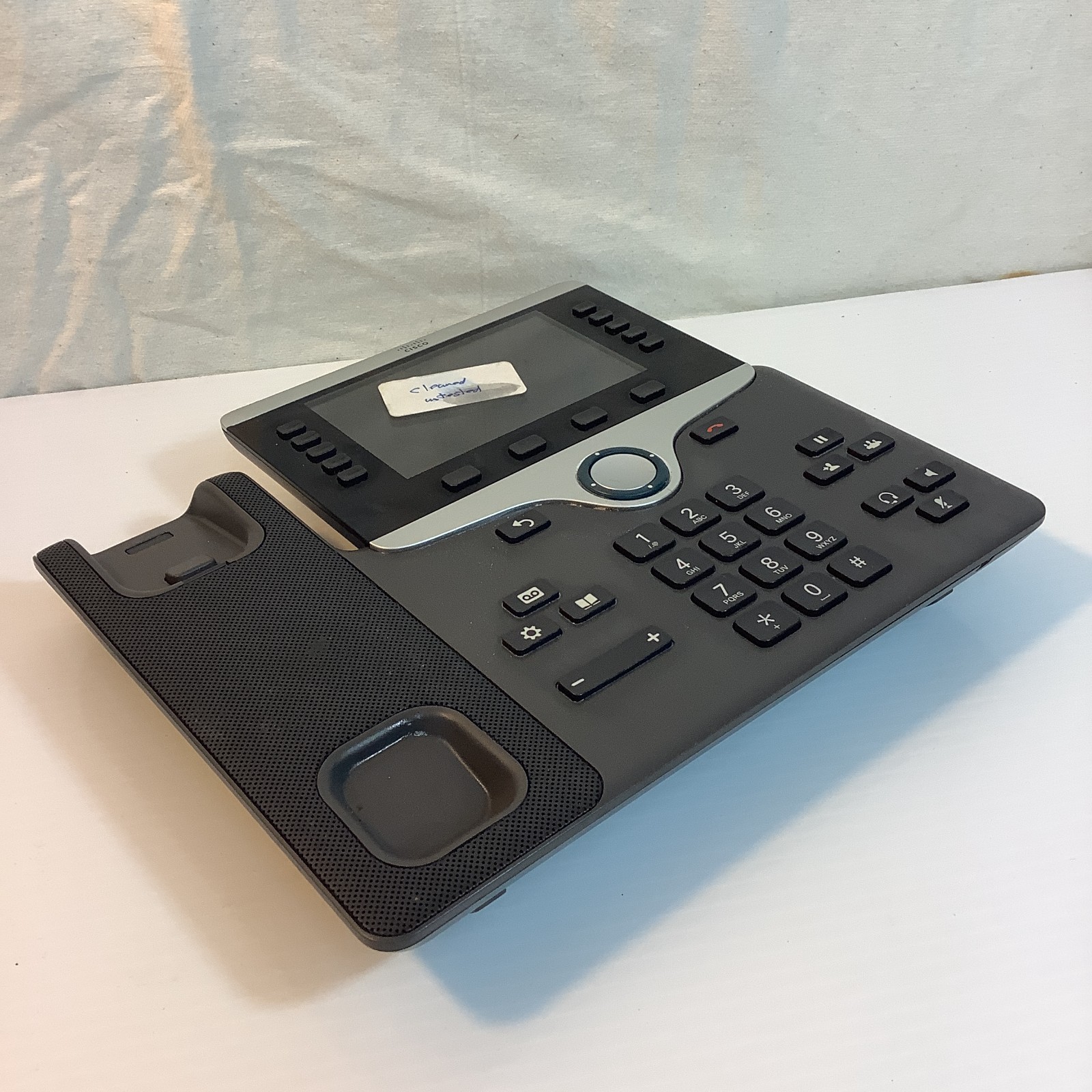 Cisco IP Phone 8841 Base – Powers On, Screen Untested