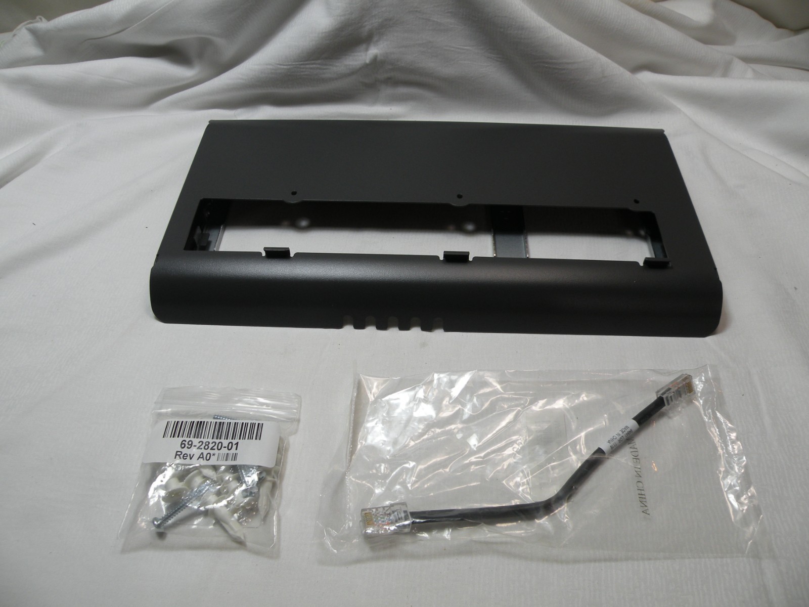 Cisco Wall Mount Kit CP-8800-BEKEM-WMK, for 8800 Series Phones, New