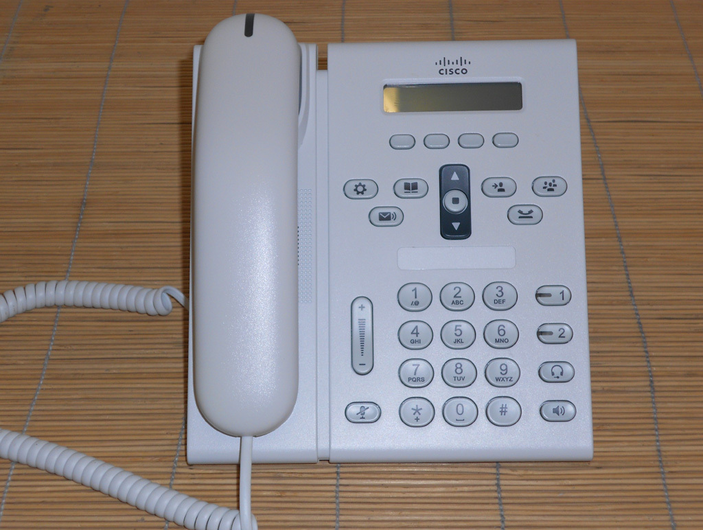 Cisco CP-6921-WL-K9 two-line unified IP phone VoIP phone anti-glare display