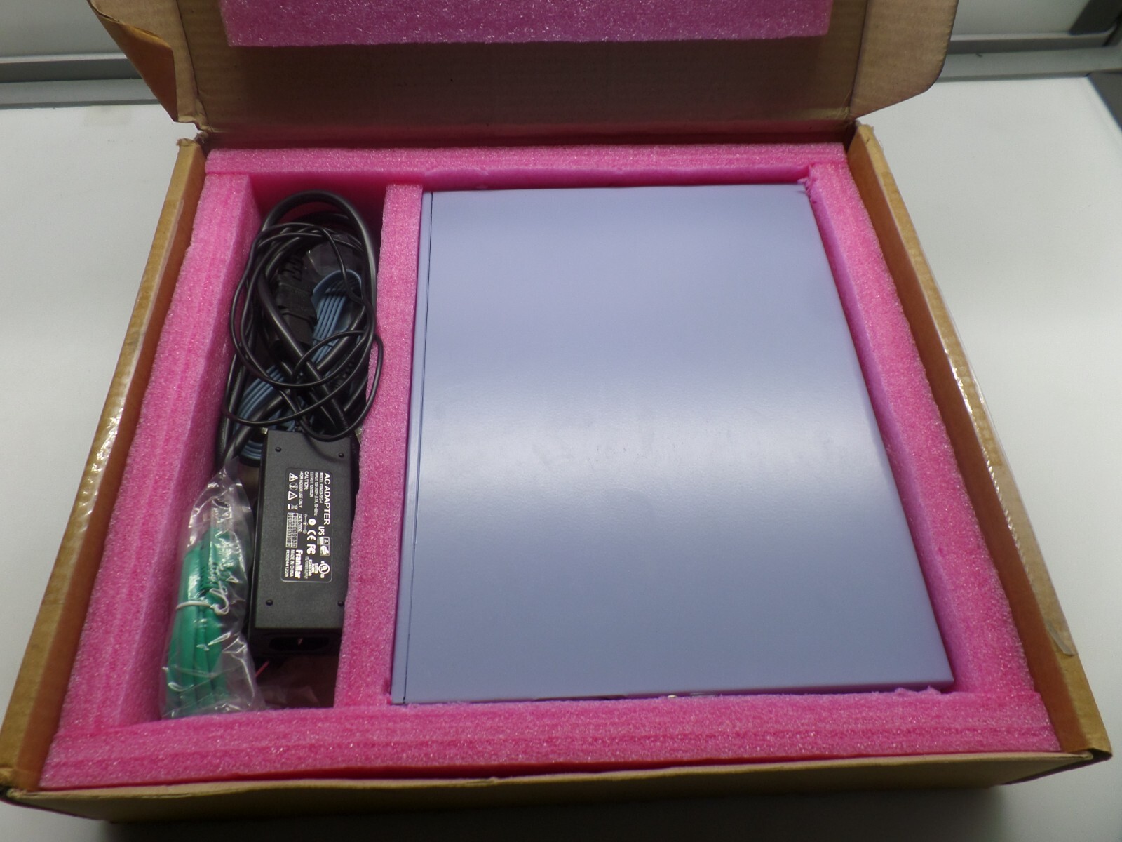 Vega VegaStream 50 Europa SIP Gateway 8FXS 2FXO Sangoma w/ Rack Ears & Power
