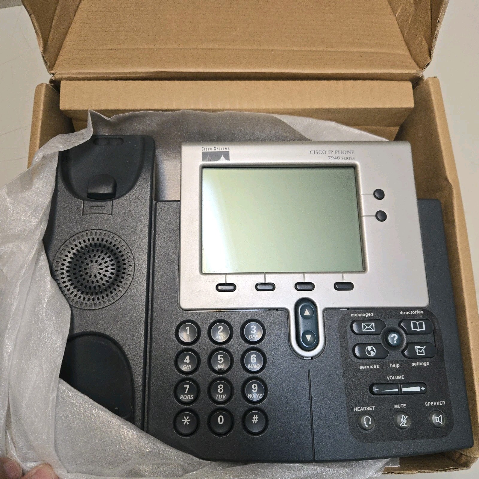 Pair Of (2) Cisco 7940 IP Phone – Black With Power Adapter. Great Working.