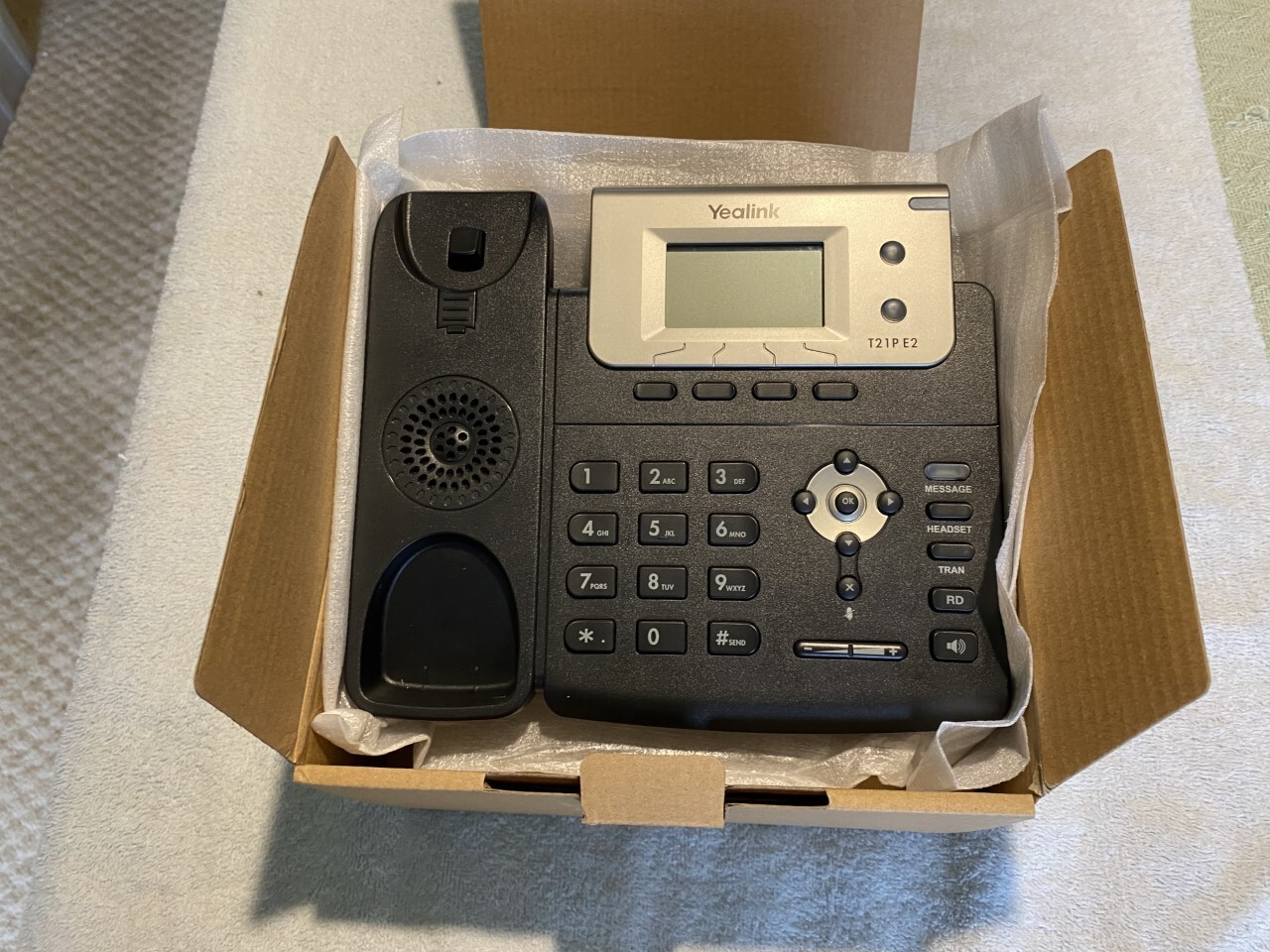 Yealink SIP-T21P E2 VOIP Phone Black 2 Lines 2.3-Inch Graphical Display