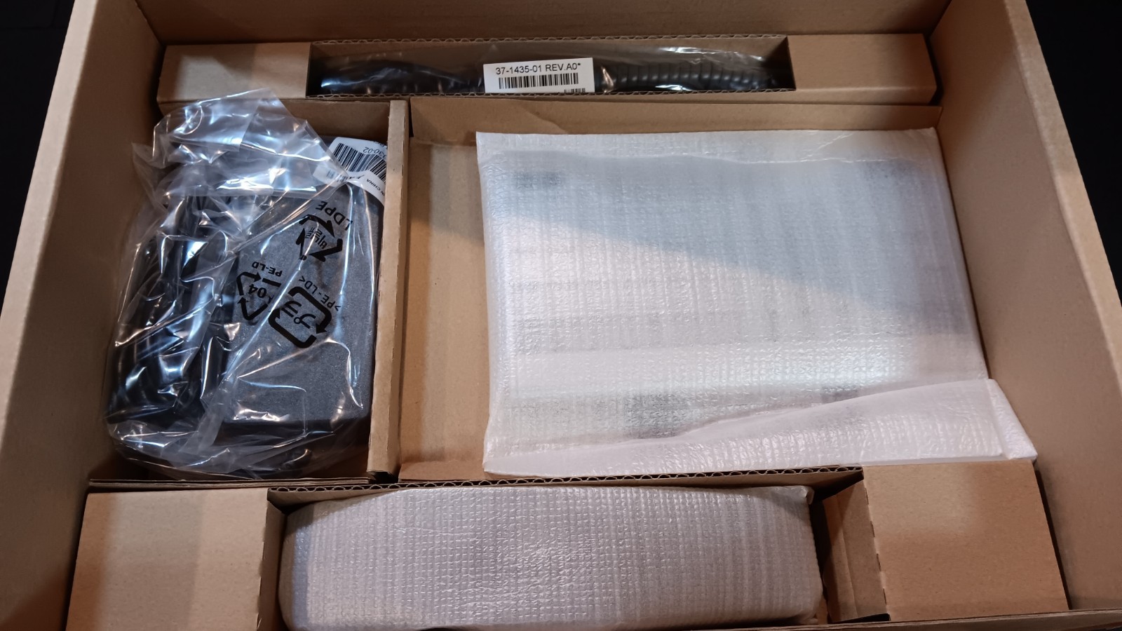 Cisco 8841 IP Phone (CP-8841-3PW-NA-K9)