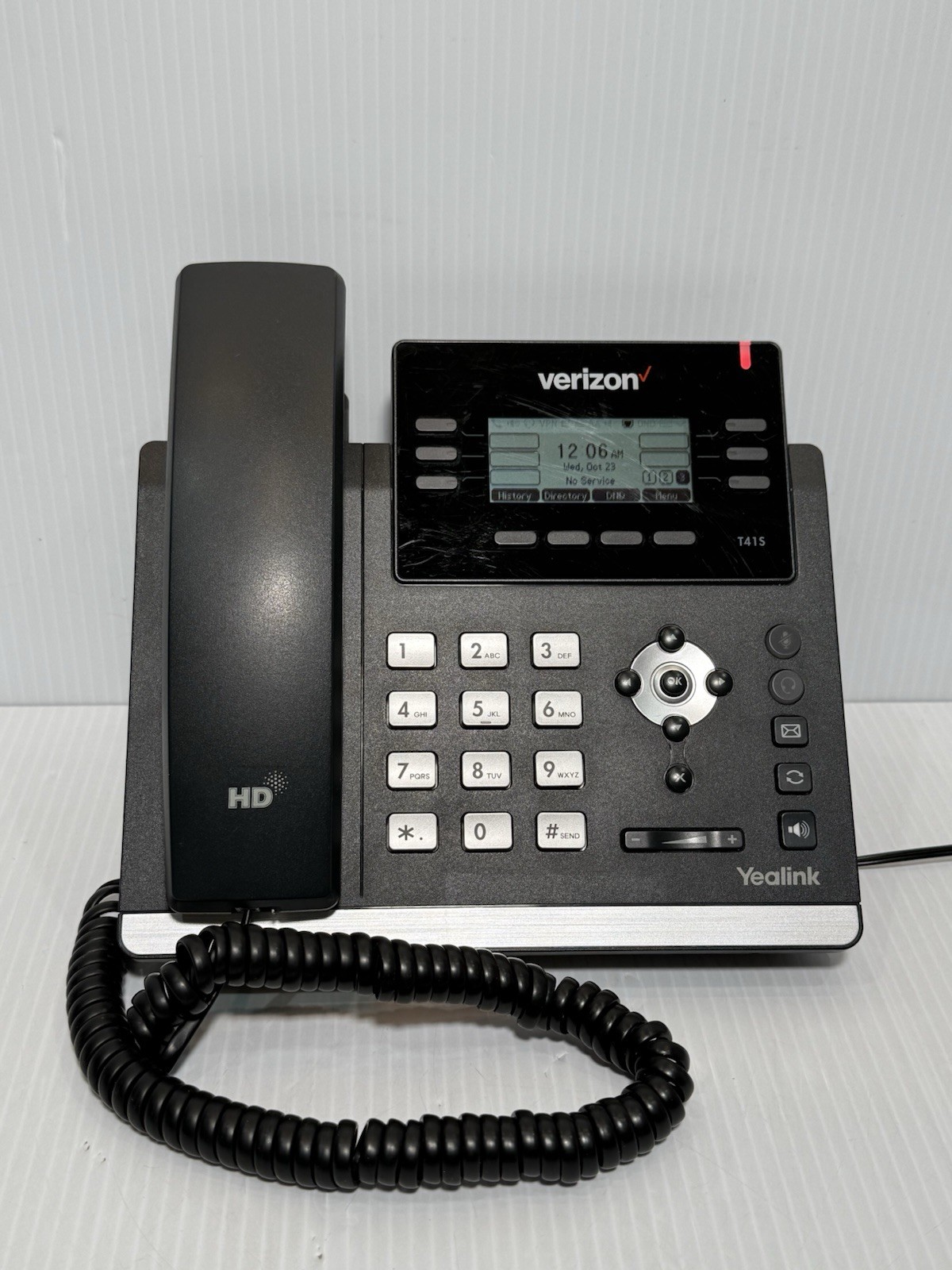 Yealink SIP-T41S POE IP Phone – W/ Stand, Handset, Cord, AC Adapter Great Cond
