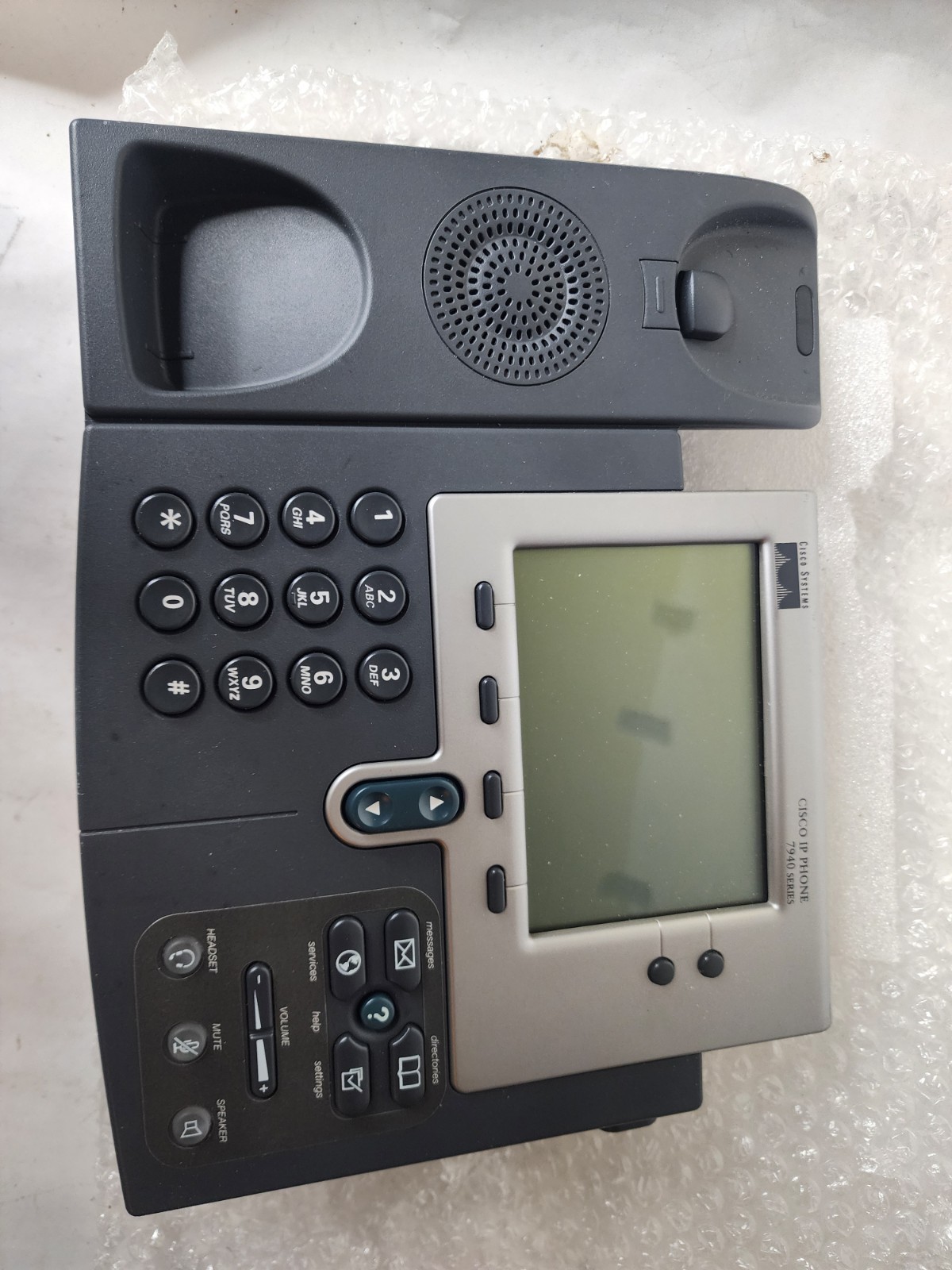 Cisco 7940G IP Phone Global – OPEN BOX, Missing Handset