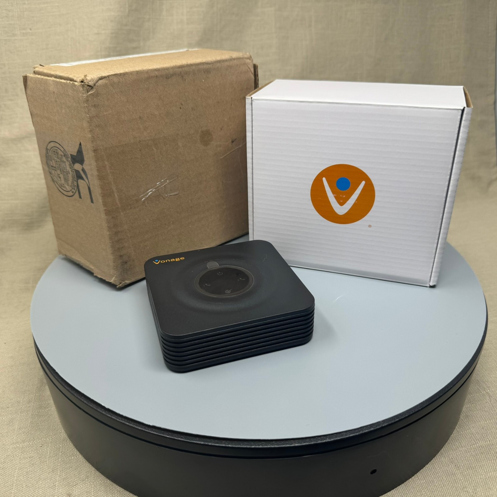 Grandstream VONAGE 2-FXS Port Analog Telephone Adapter (HT802) New, Unopened