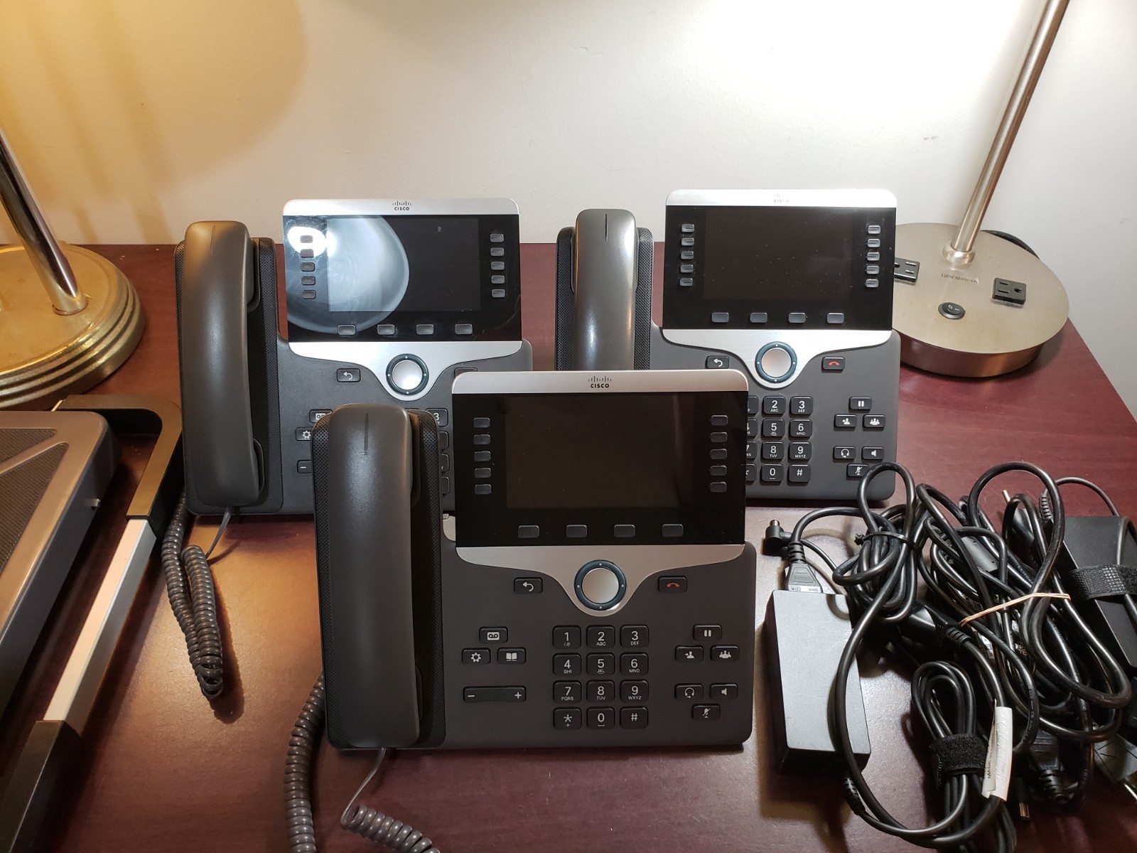 Lot of 3 Cisco 8841 VOIP IP Phone Model CP-8841-3PW-NA-K9