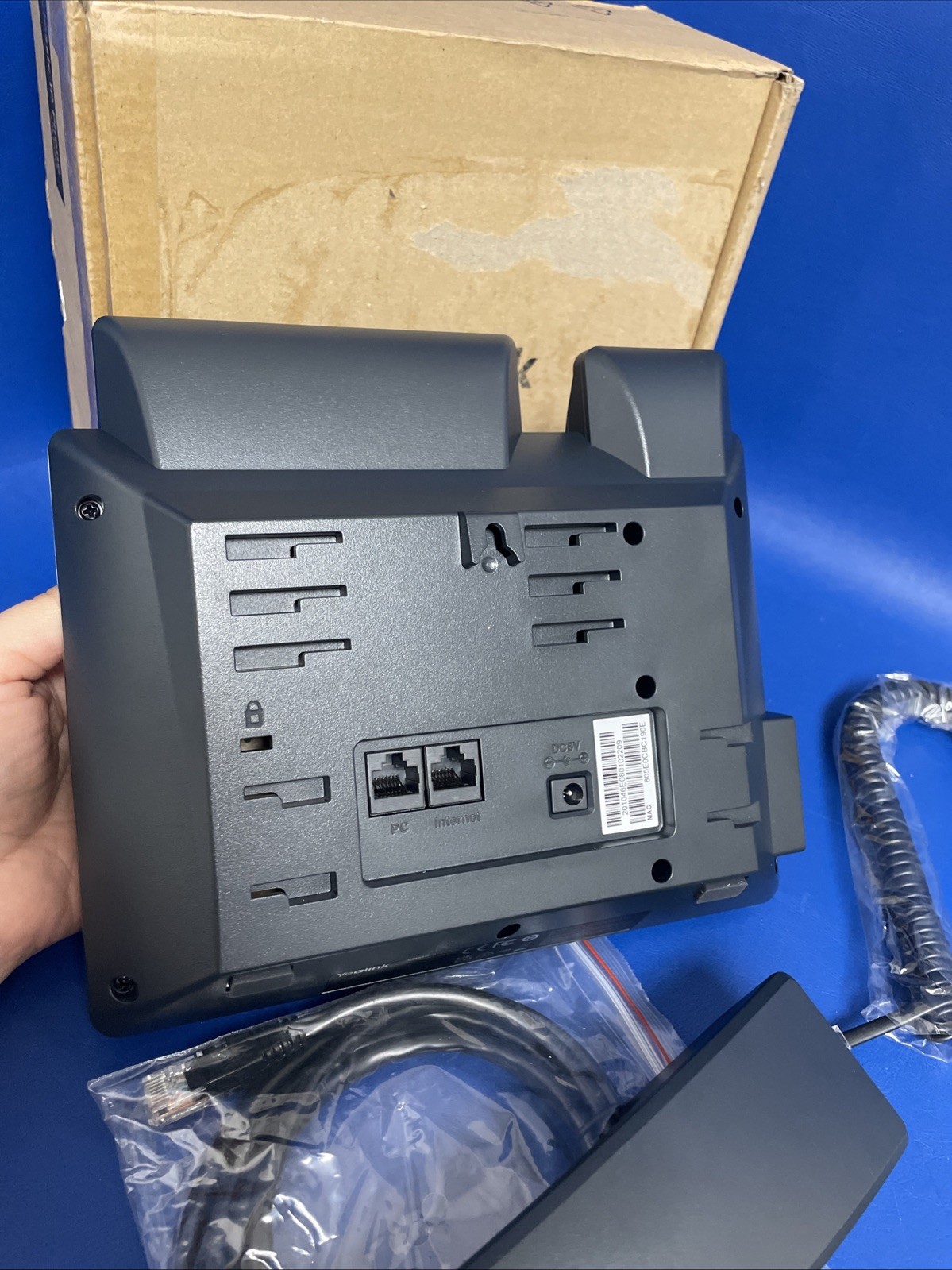 Yealink SIP-T33G Classic IP Phone 4VoIP Accounts