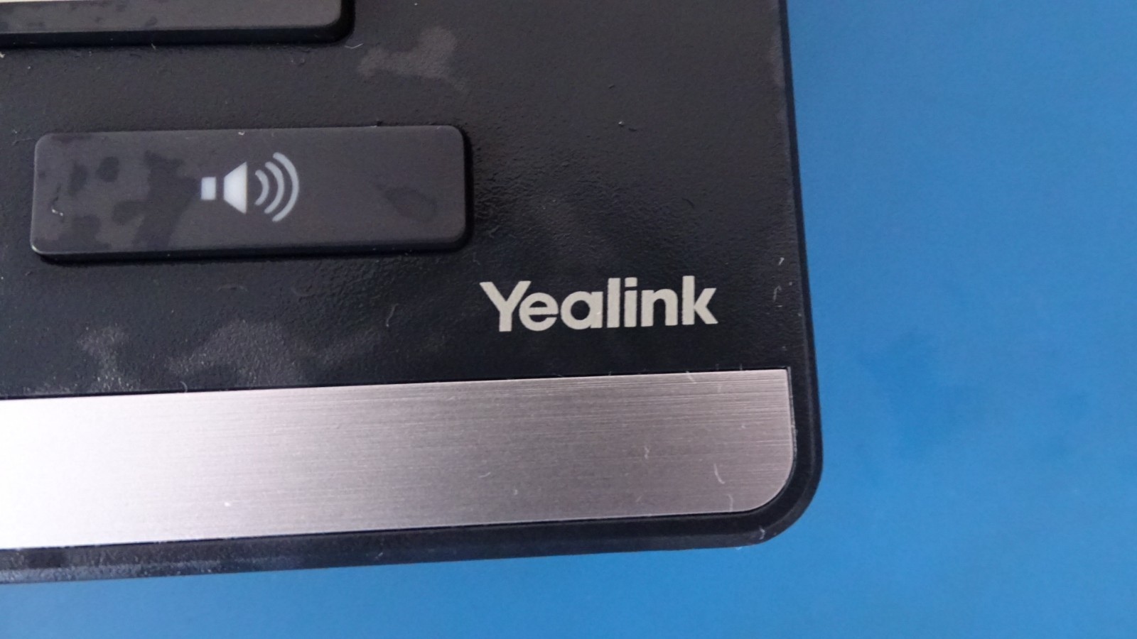Yealink VP59 Flagship Smart Video IP Phone Verizon Logo Touchscreen Wi-Fi PoE