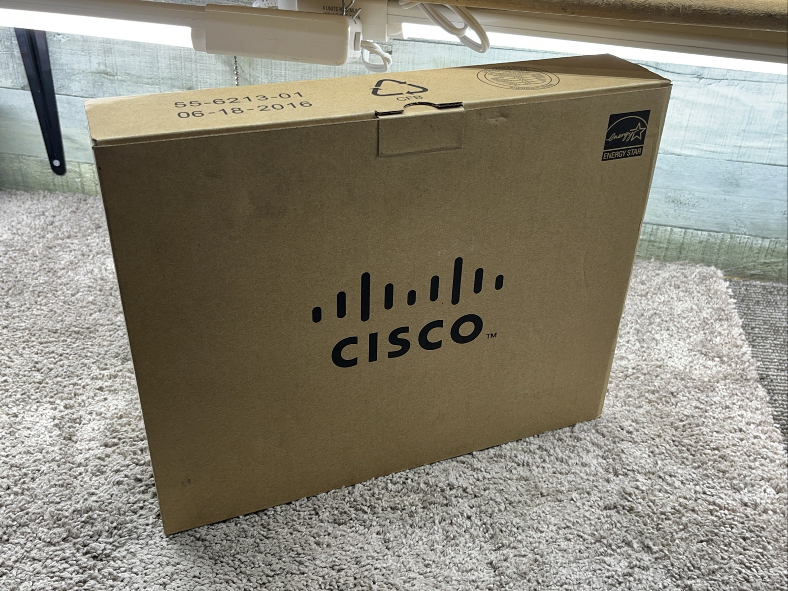Brand NEW Never Opened Cisco IP Phone CP-8811 Free Shipping! 76688