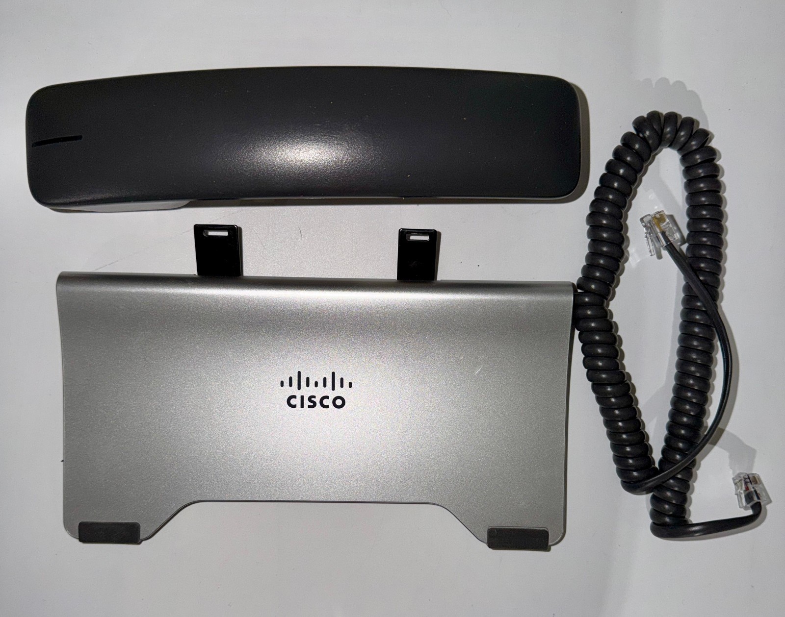 Lot of 2 CP-8851-K9 – Cisco IP Phone