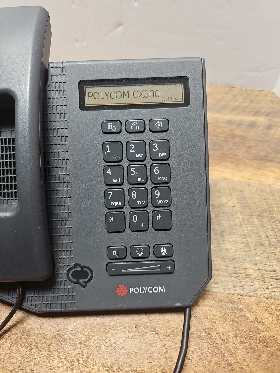 Polycom CX300 R2 VoIP Phone USB