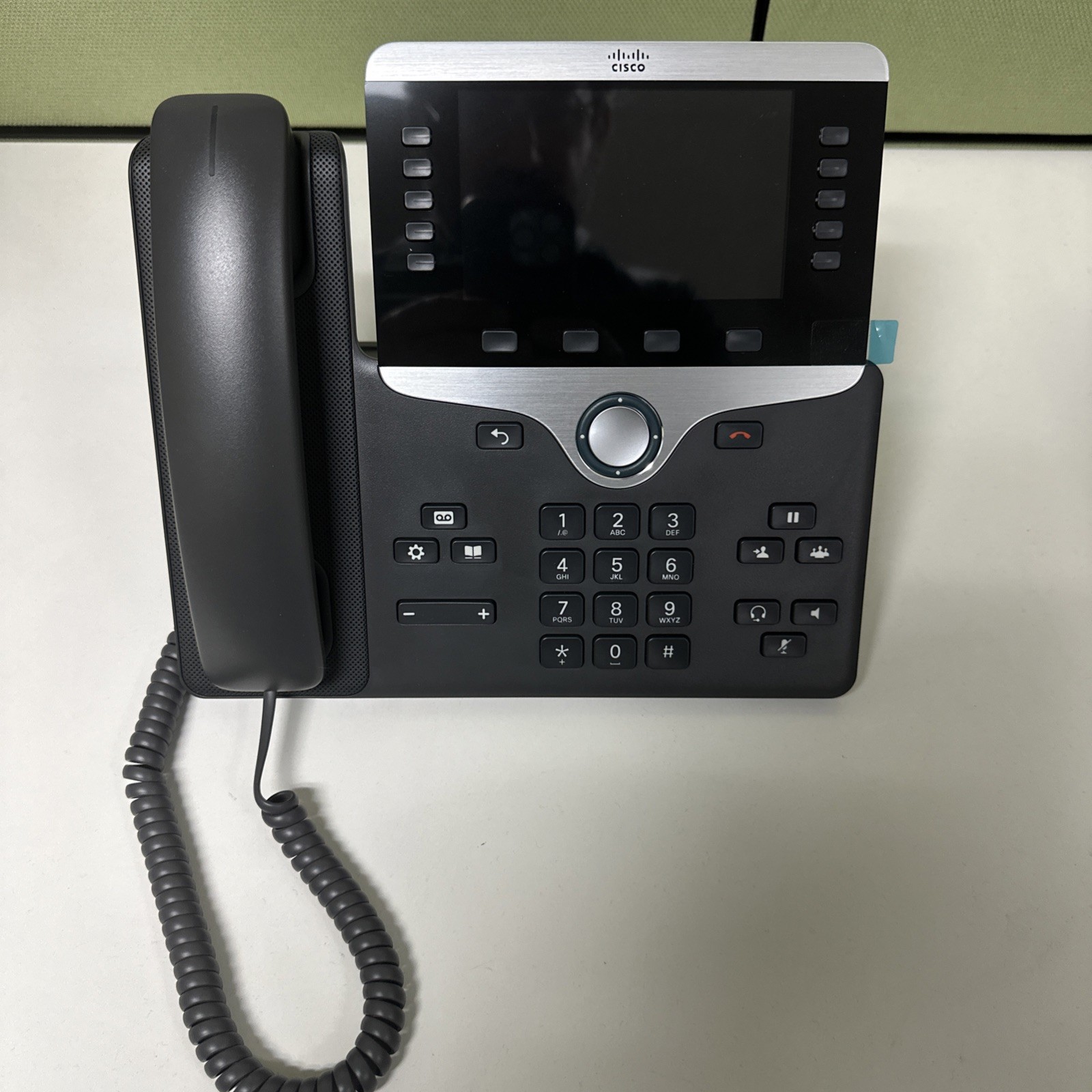 Cisco CP-8841 IP Phone – Charcoal with power adapter new but no box
