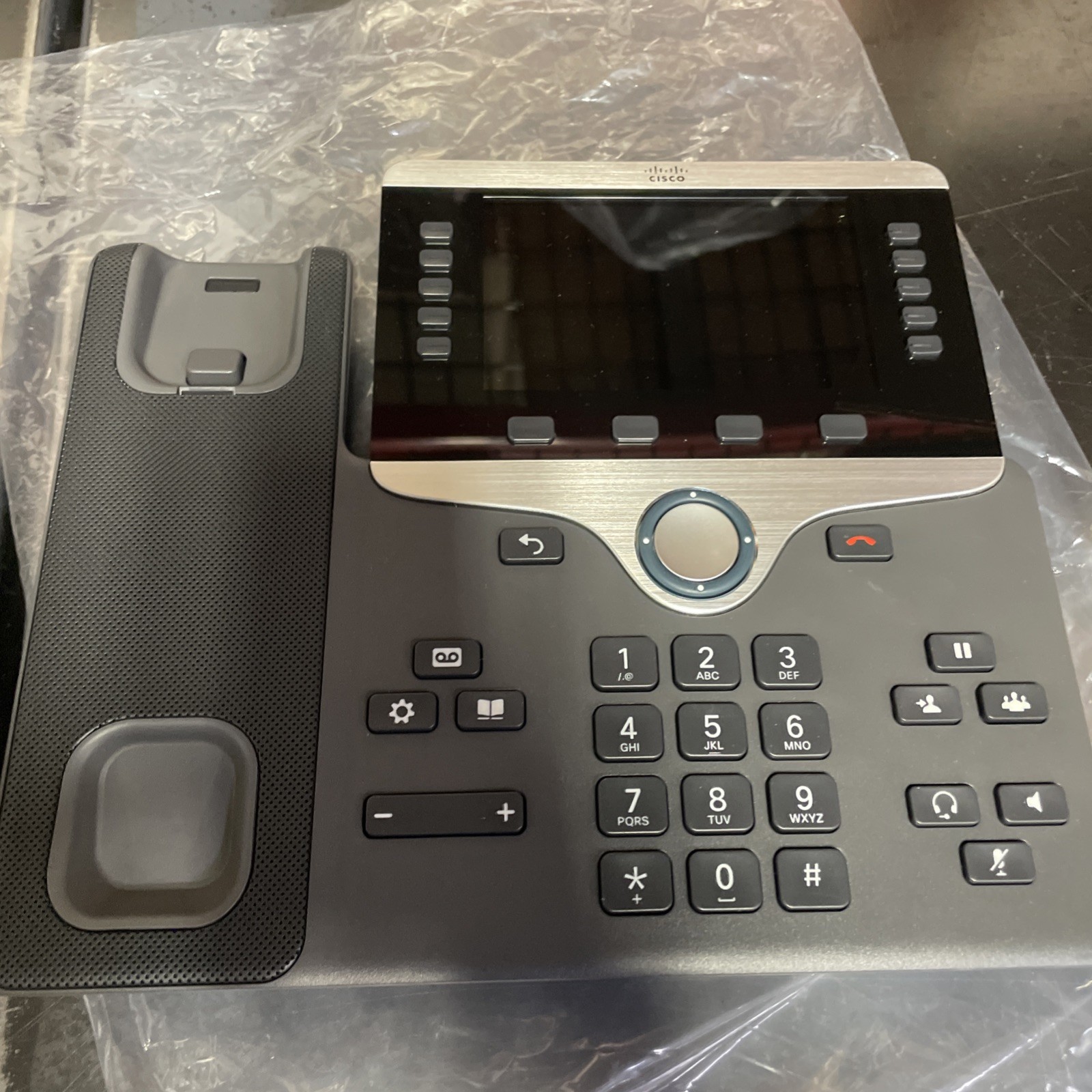 Cisco CP-8851-K9 Wall Mountable IP Phone