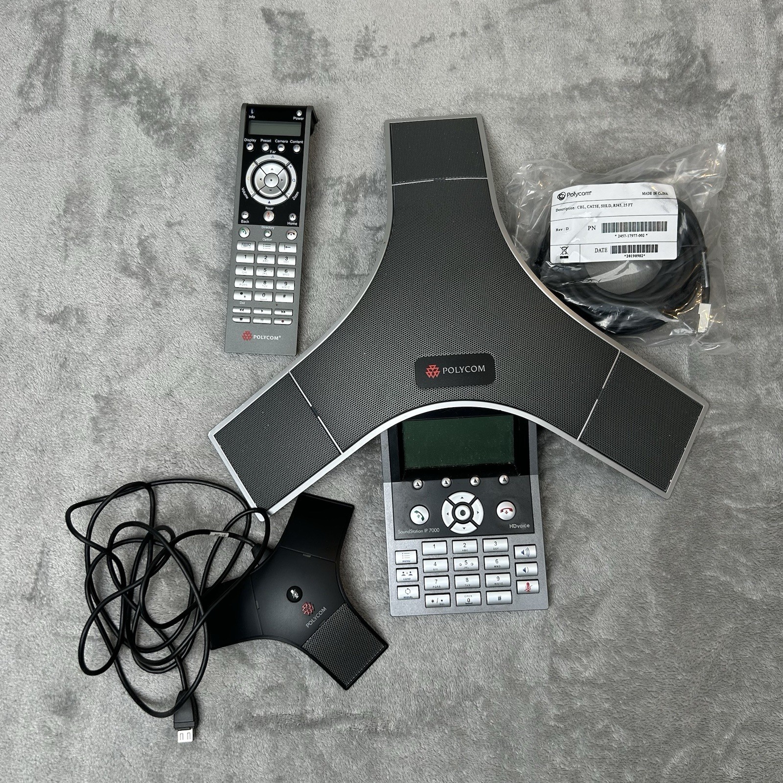 Polycom Soundstation IP 7000 PoE VoIP Conference Phone 2200-66800-025 *UNTESTED*