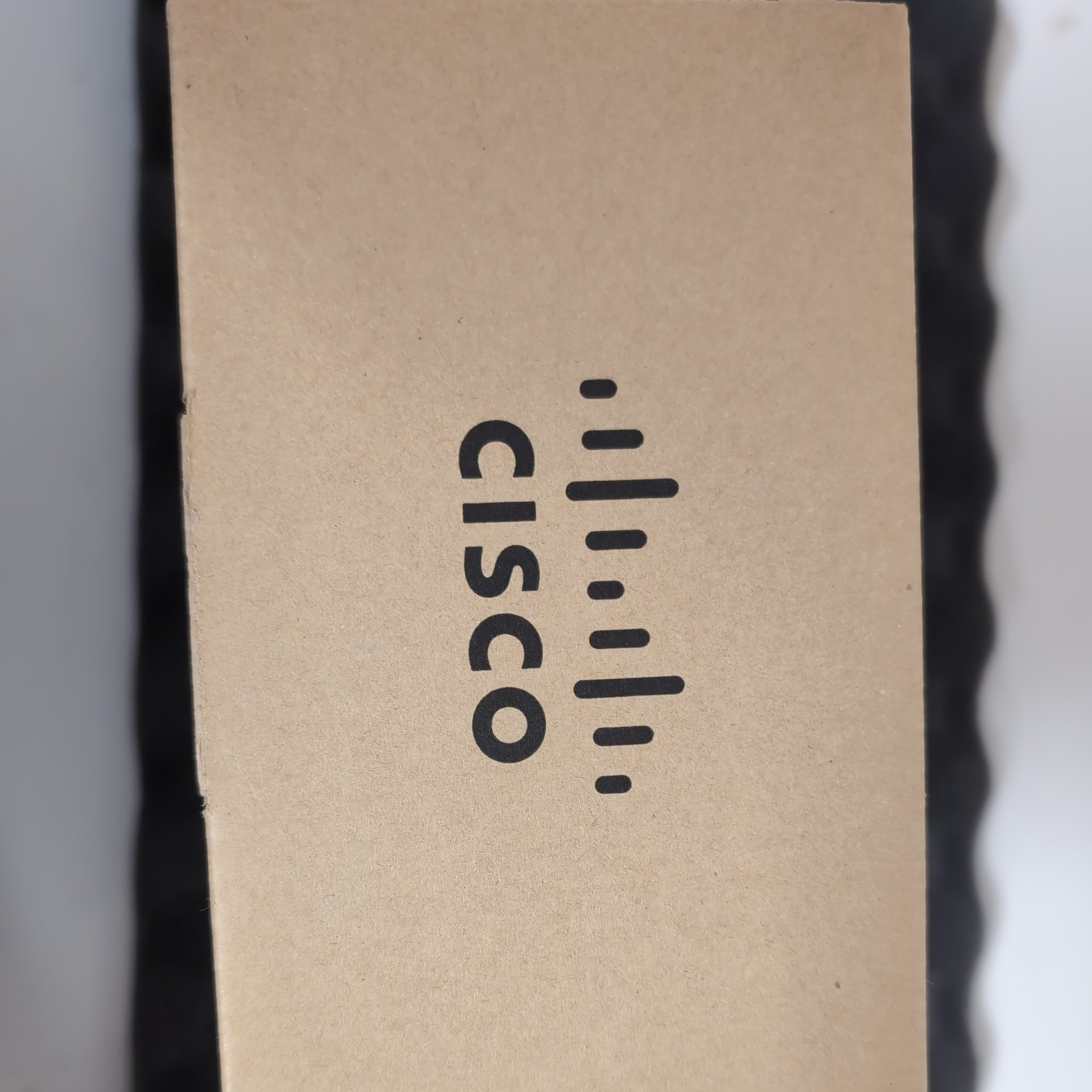 Cisco CP-LCKNGWALLMNT2 Universal Locking Wall Mount Kit for 7900 Phone Read Desc
