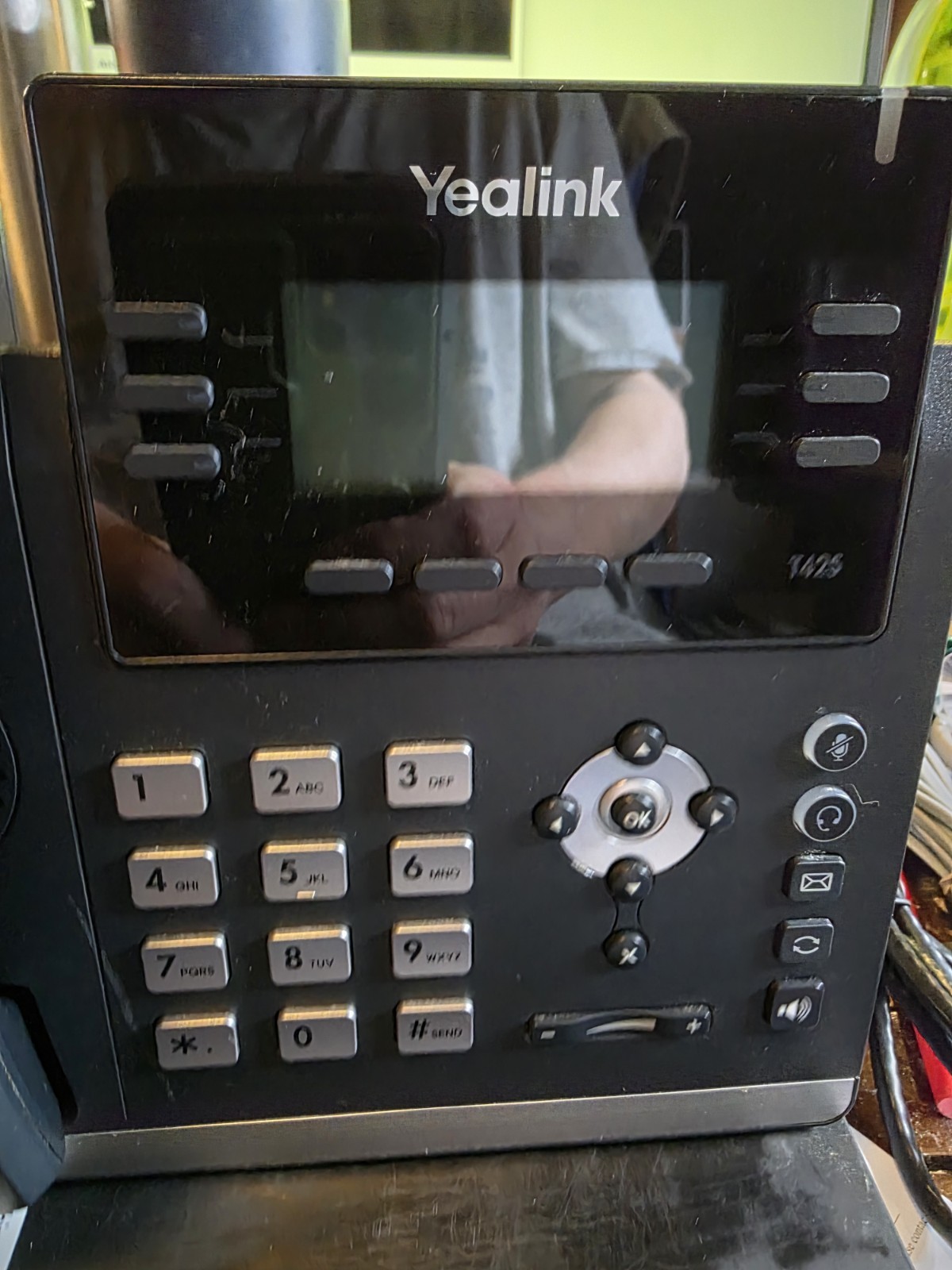 Yealink SIP-T42S Corded IP Phone NOTE: KICK STAND IS BROKEN BUT TESTED & WORKING