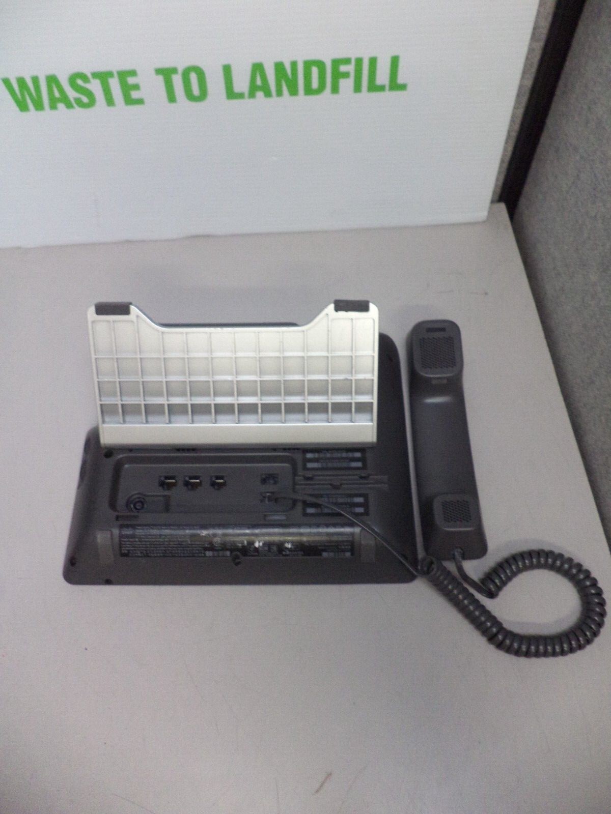 Cisco CP-8851-K9 IP VoIP Business Phone w/ Stand + Handset