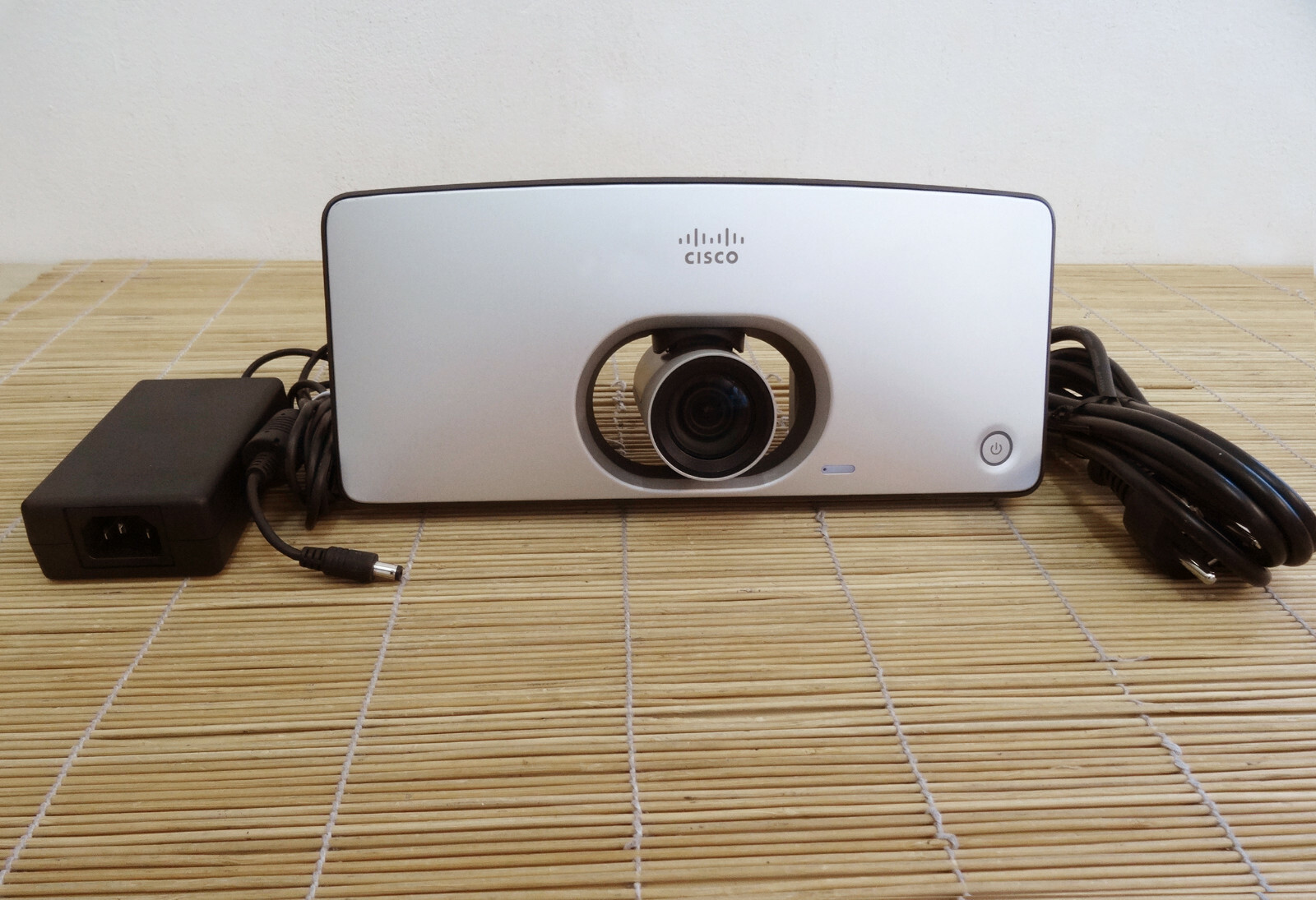 Cisco CTS-SX10-K9 TelePresence SX10 TTC7-22 codec/camera with power supply