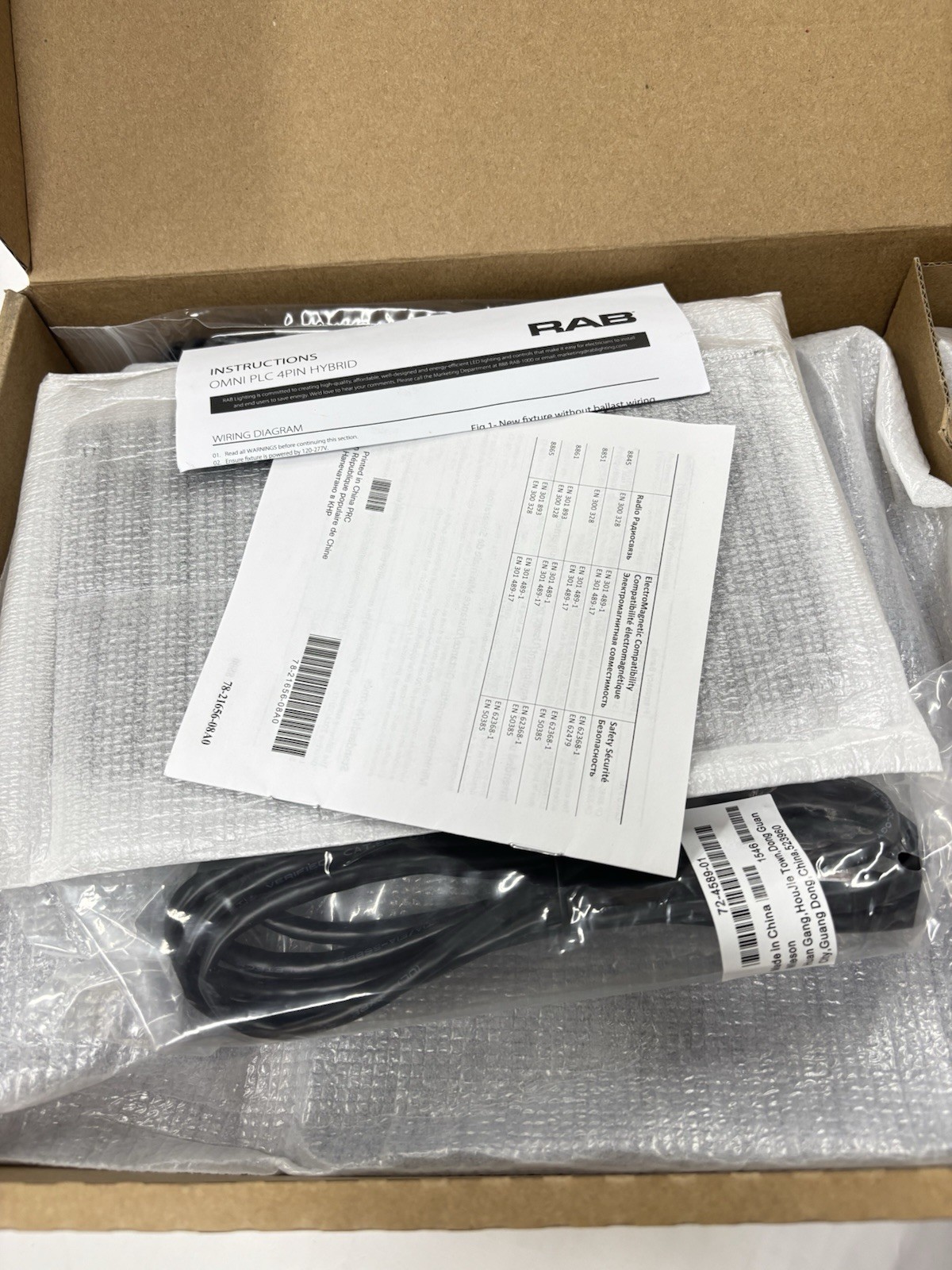 Cisco 8851 IP Phone w/Multiplatform Phone Firmware 5″ Display (CP-8851-K9)