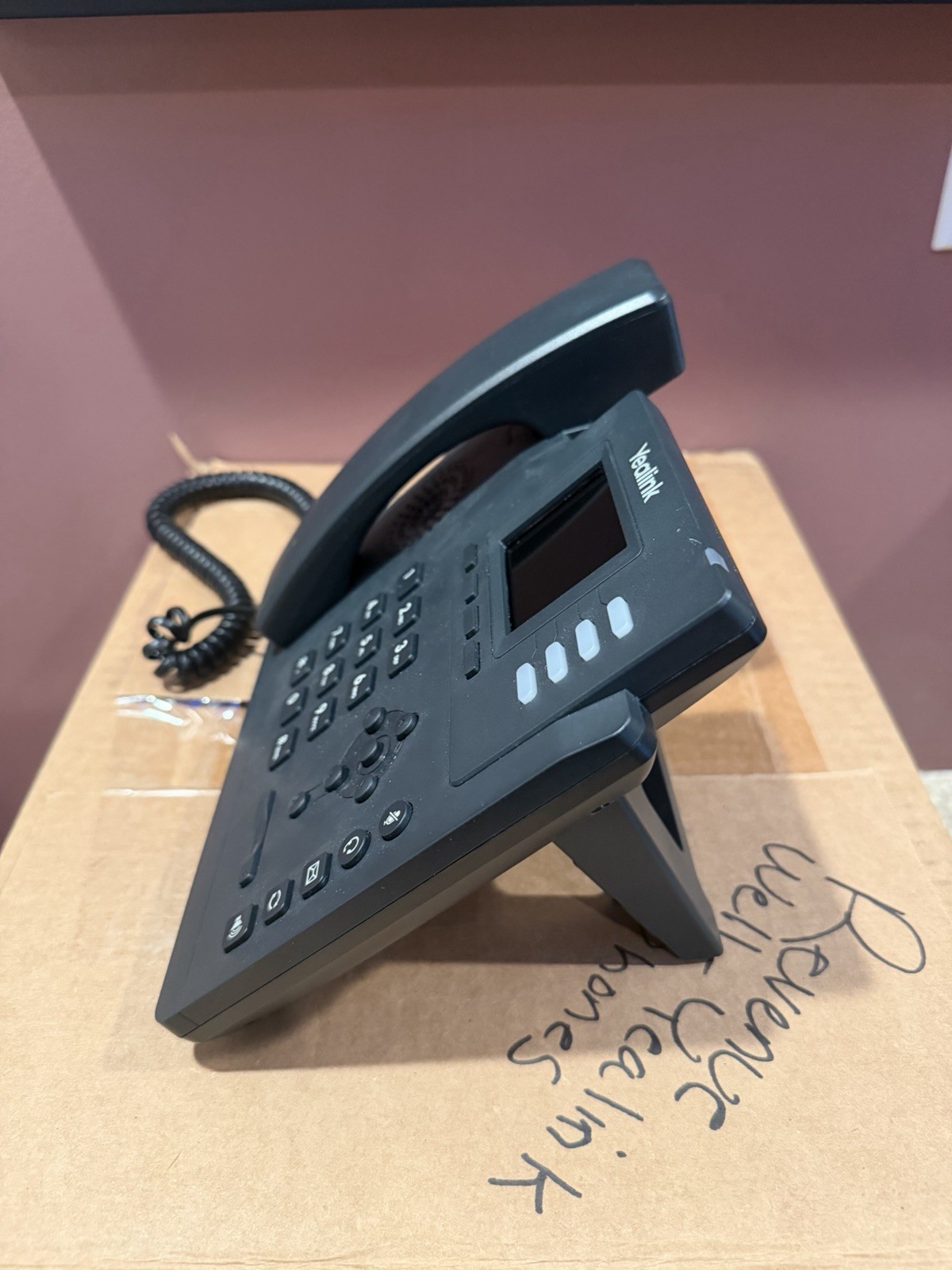 Yealink SIP-T33G 4-Line Corded VoIP Desk Phone Speakerphone Black