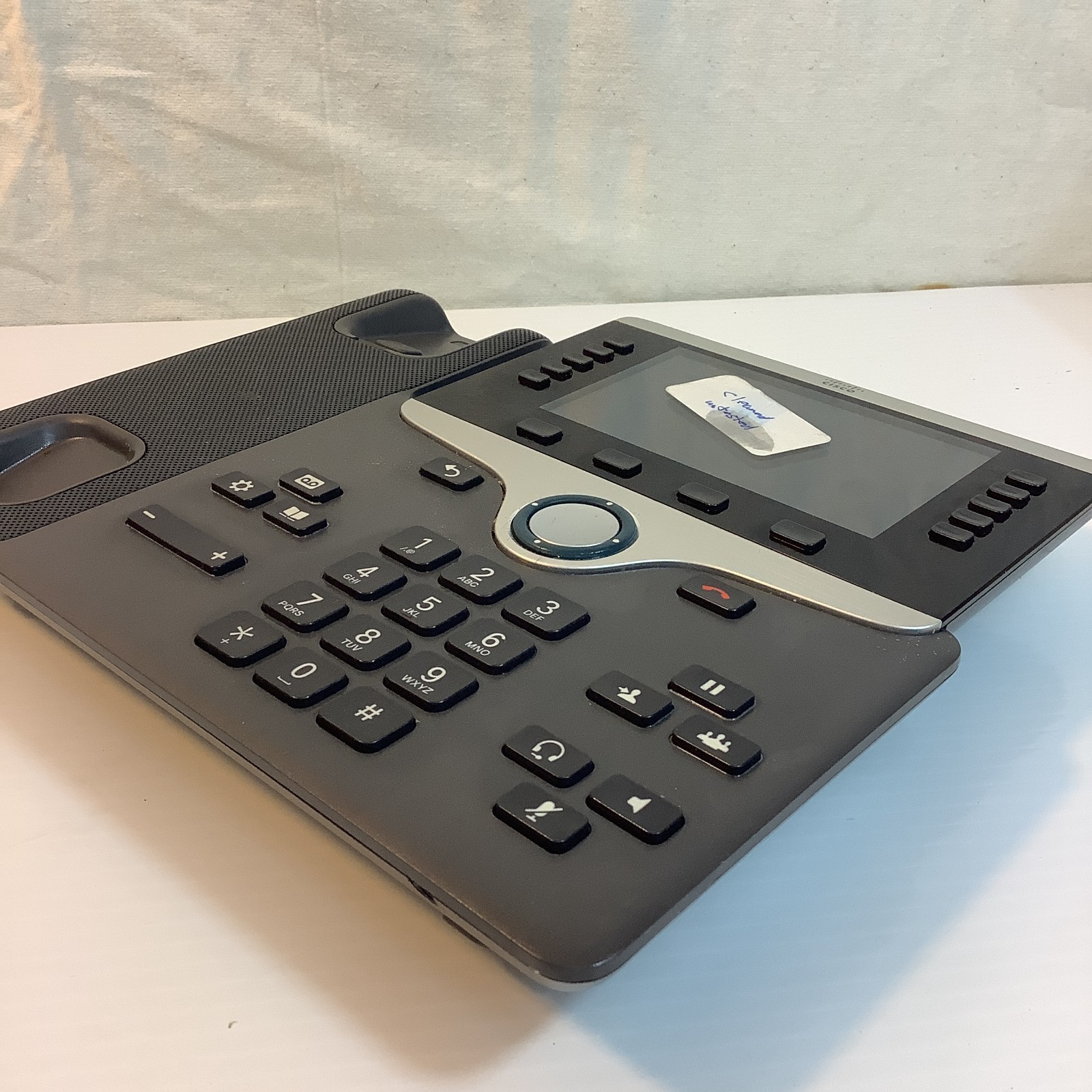 Cisco IP Phone 8841 Base – Powers On, Screen Untested