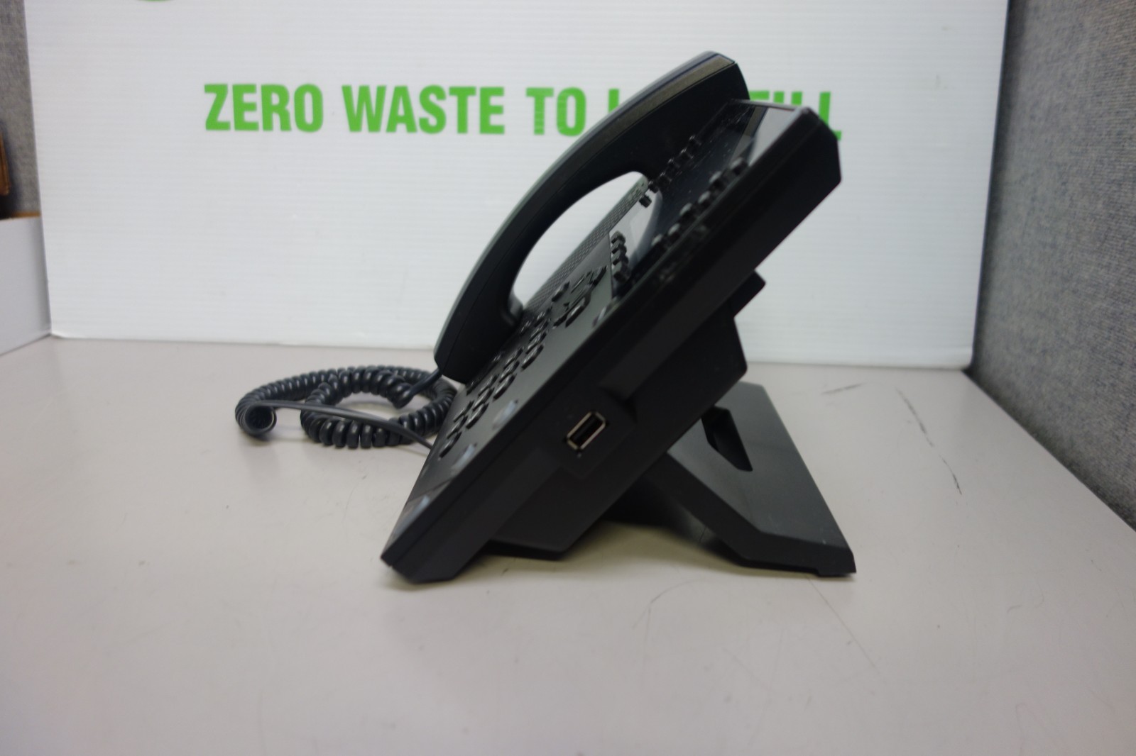 LOT 5 Polycom 2200-48840-001 VVX 450 Corded Telephone w/ Handset + Stand + Cable