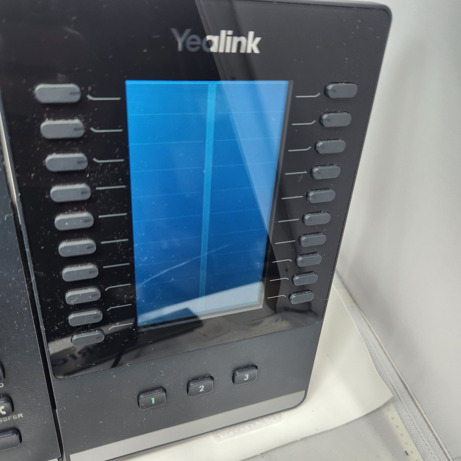 Yealink SIP-T46U 4.3″ LCD Gigabit IP Phone With Expansion Module Yeahlink EXP43