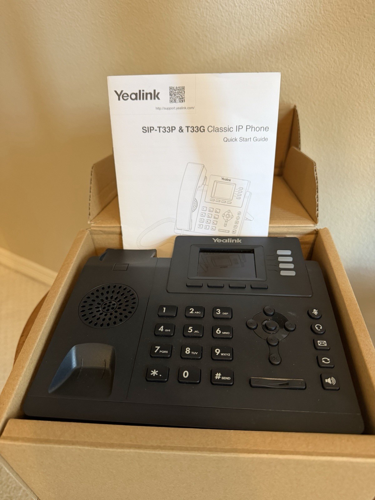 Yealink SIP-T33G 4-Line Color Display PoE IP Phone No AC Power Adapter
