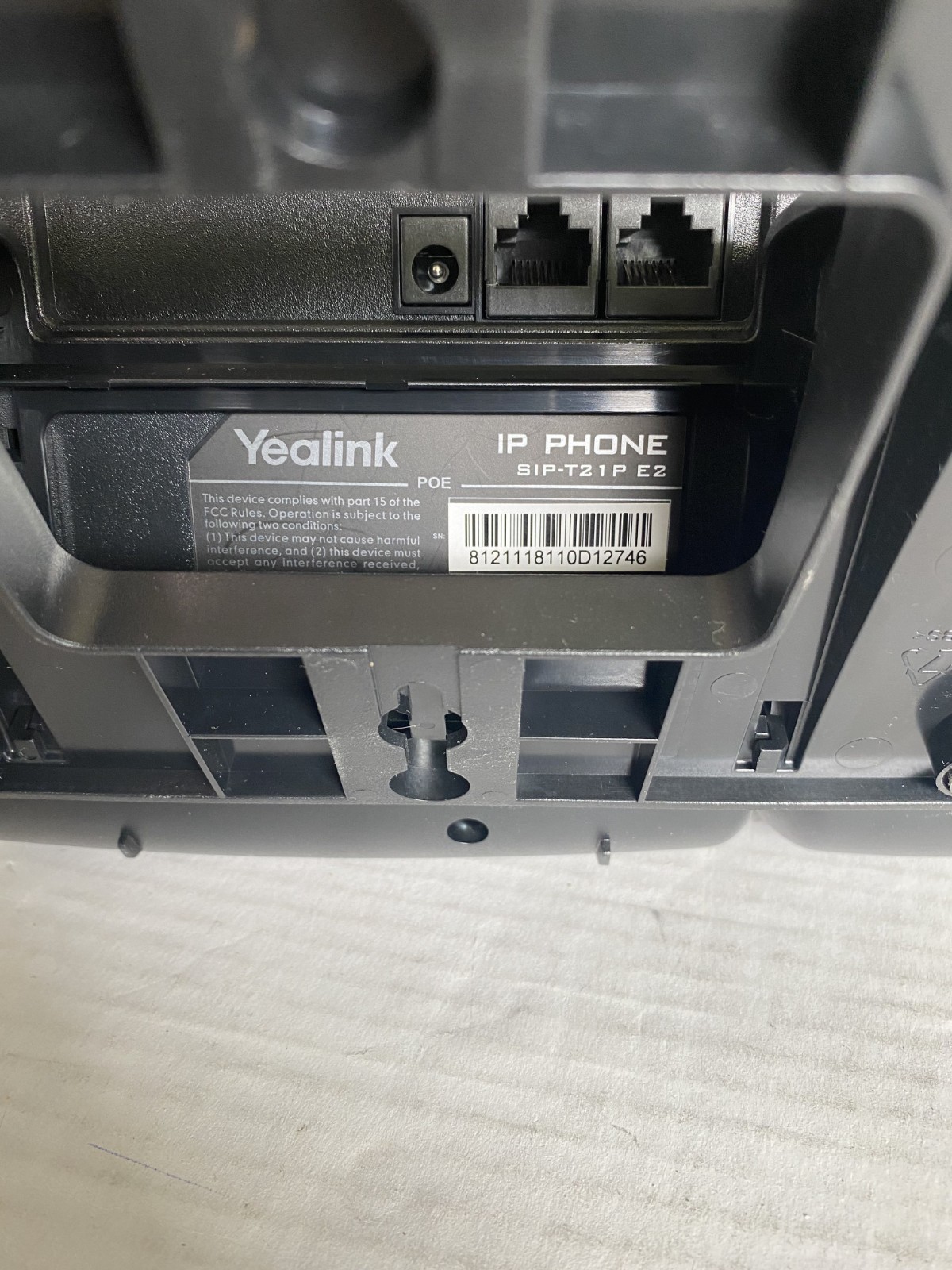 Yealink SIP-T21P E2 2-Line IP Phone Ethernet Speakerphone Headset Black