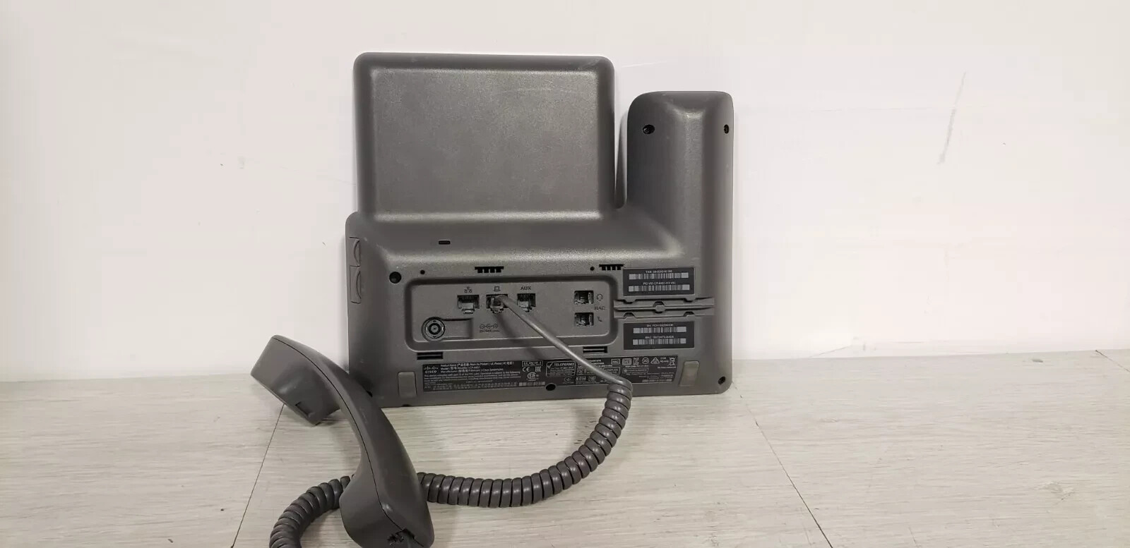 Cisco 8851 CP-8851-K9 IP Phone. Color Display VOIP IP Business Phone
