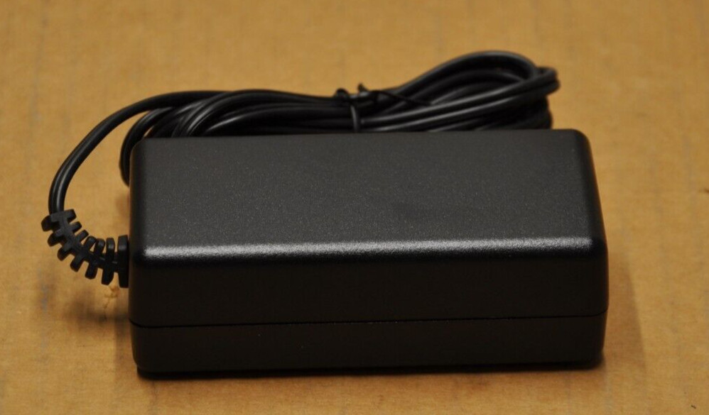 Lot of 9 Genuine Cisco 341-0206-03 IP Phone AC Adapter CP-PWR-CUBE-3 NEW