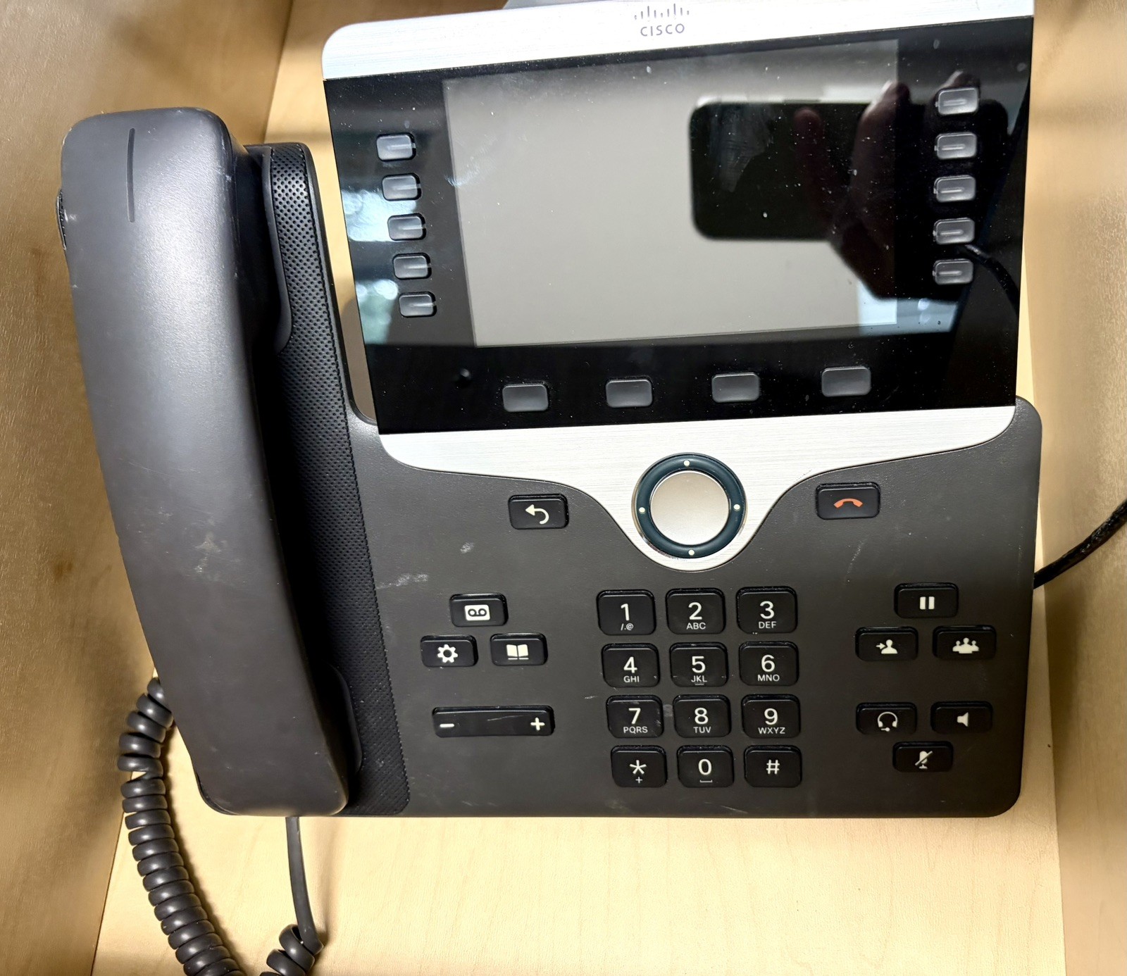 Cisco CP-8851 IP Phone