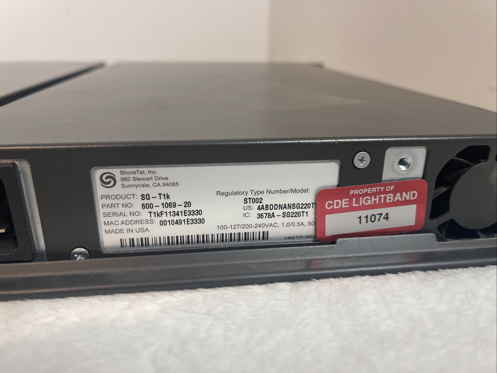 ShoreTel ShoreGear SG-220T1A 600-1057-11 + SG-T1K 600-1069-20 Voice Switch Lot 2