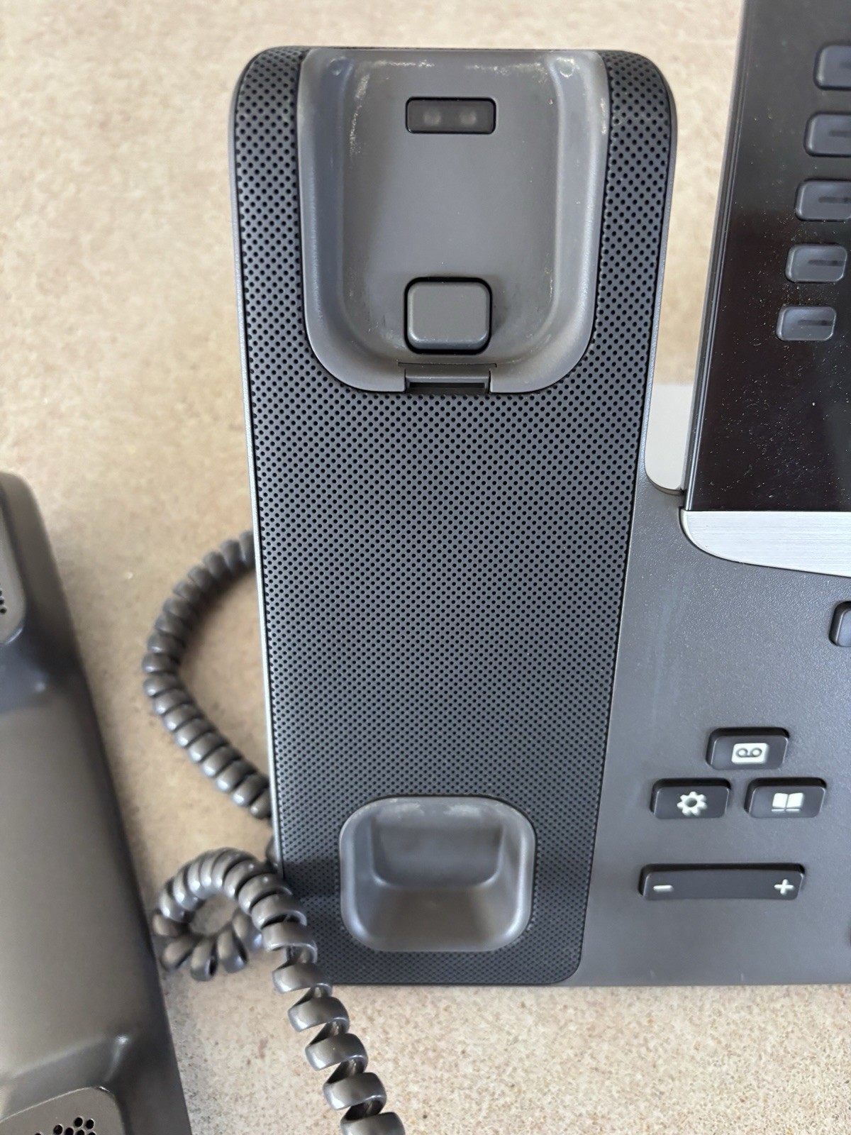 Cisco 8851 CP-8851-K9 IP Phone. Color Display VOIP IP Business Phone
