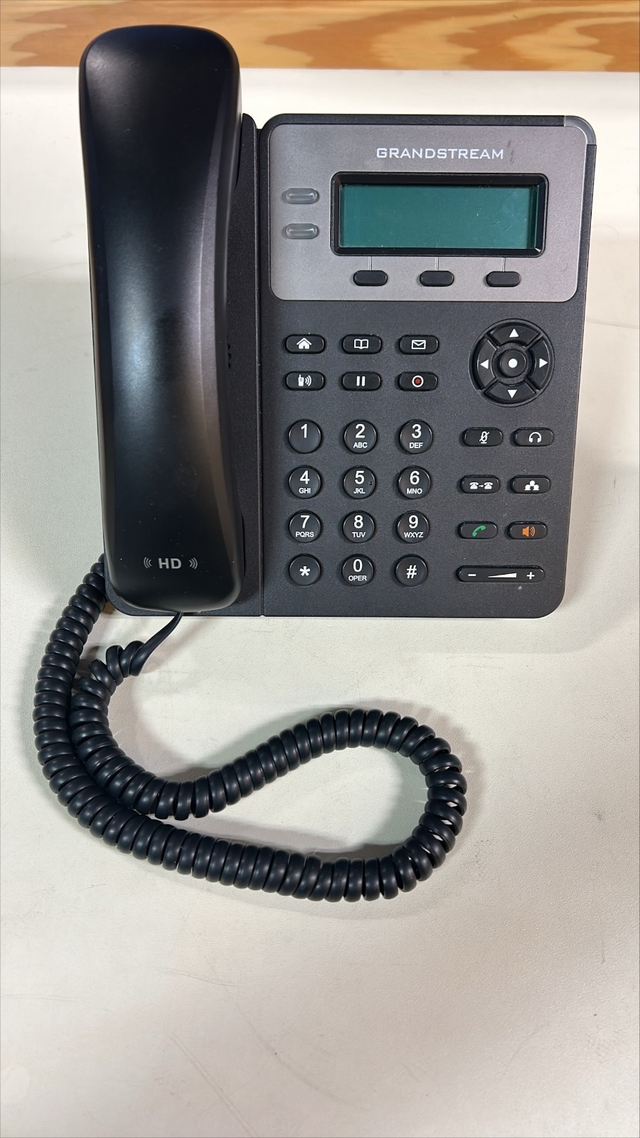 Grandstream GXP1610 IP Phone – Corded Wall Mountable – Black