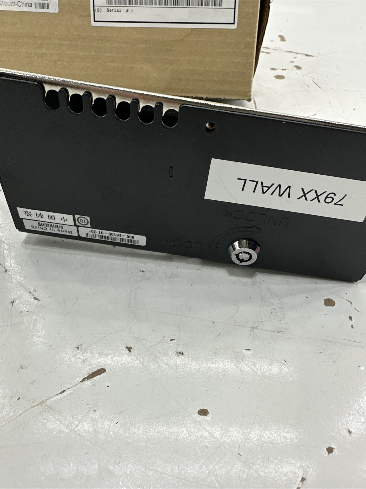 1 Cisco CP-LCKNGWALLMNT2 Universal Locking Wall Mount Kit For 7900 Phone 2 Used