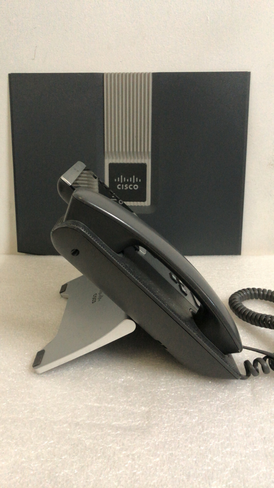CISCO CP-8851-K9 VoIP Video Endpoint IP phone 8800 Series Color w/ Stand CP-8851