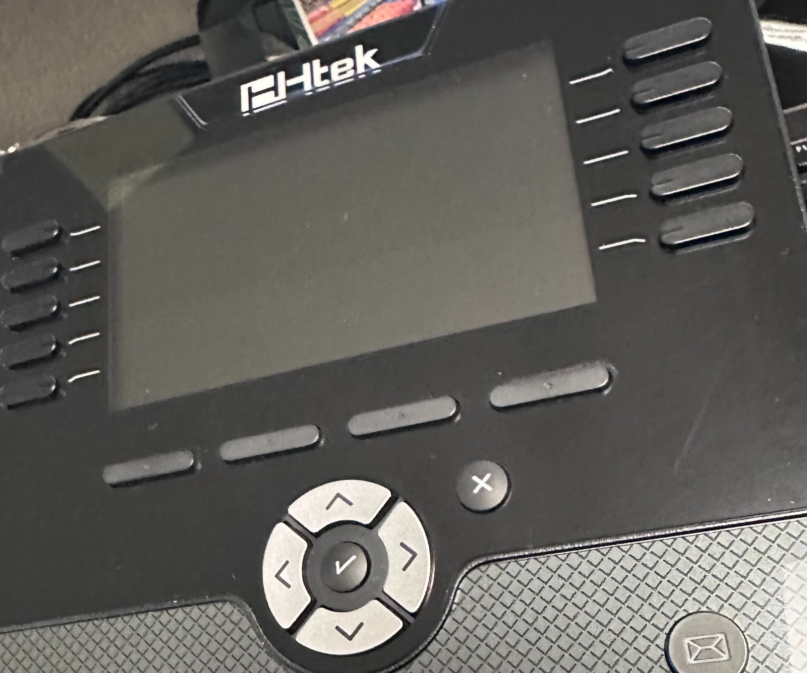 Htek UC926 Gigabit VoIP IP Phone 16-Line 4.3″ Colour LCD PoE + Handset & Stand