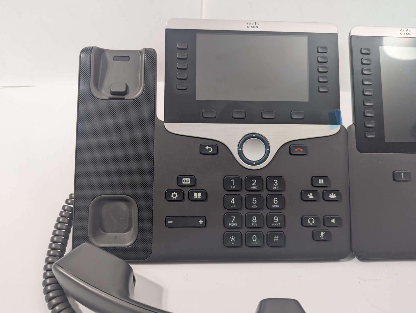 Cisco CP-8861-K9 v07 VoIP Business Color Desk Phone + CP-BEKEM Key Expansion