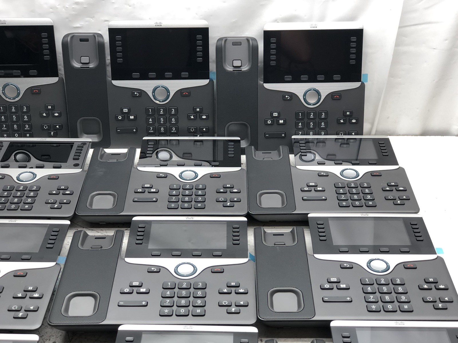 Lot of 14 Cisco CP-8861 IP Phone VoIP Color Screen Gigabit PoE with stands