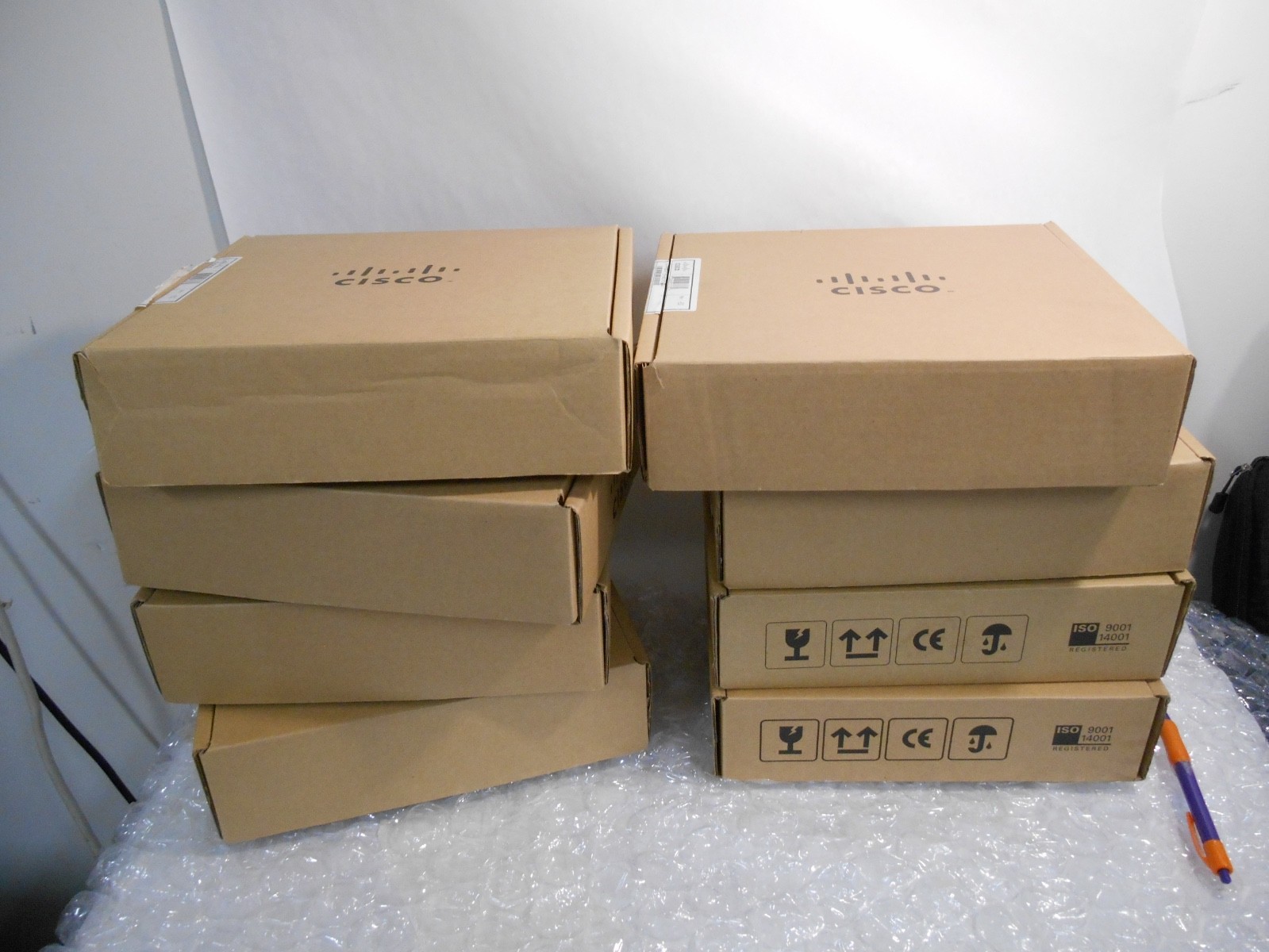 Cisco 6921(CP6921CK9) Wired IP Phone – Black Lot of 8