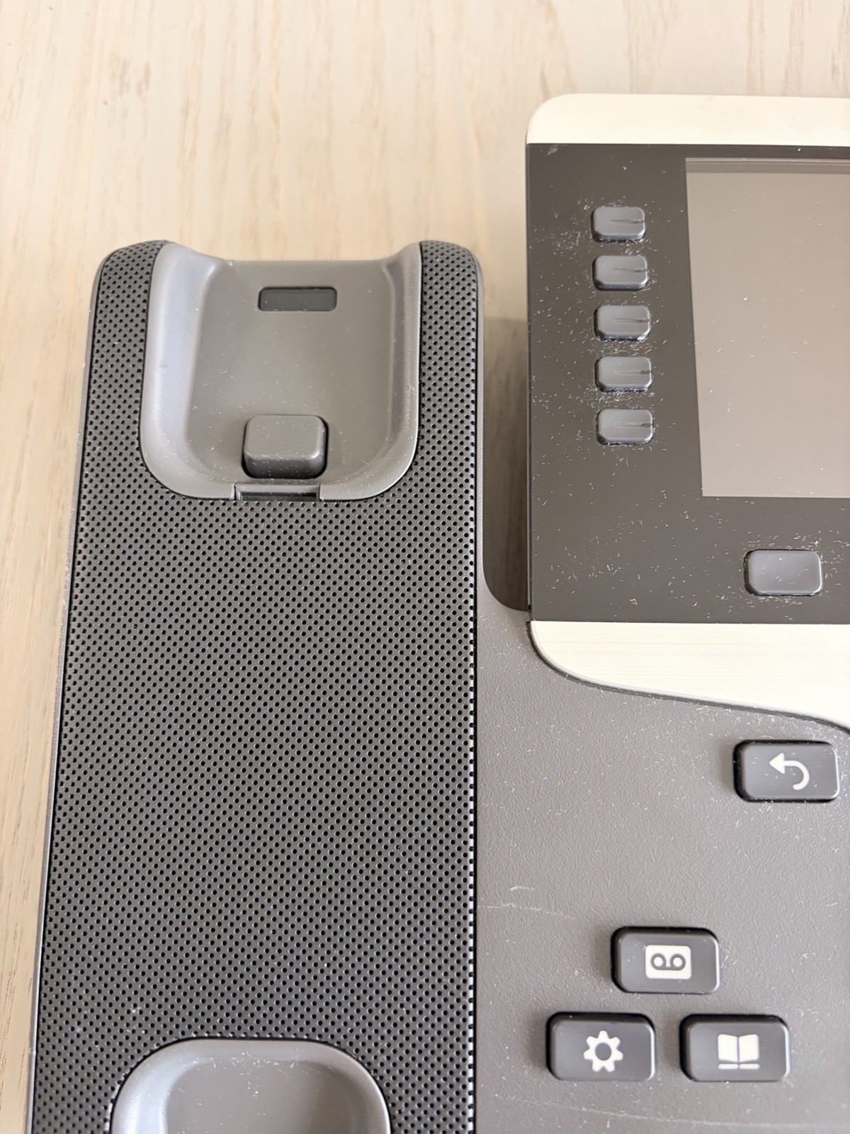 Cisco CP-8861 IP Phone w CP-8800-A-KEM Key Expansion Module NO HANDSET&STAND(U15