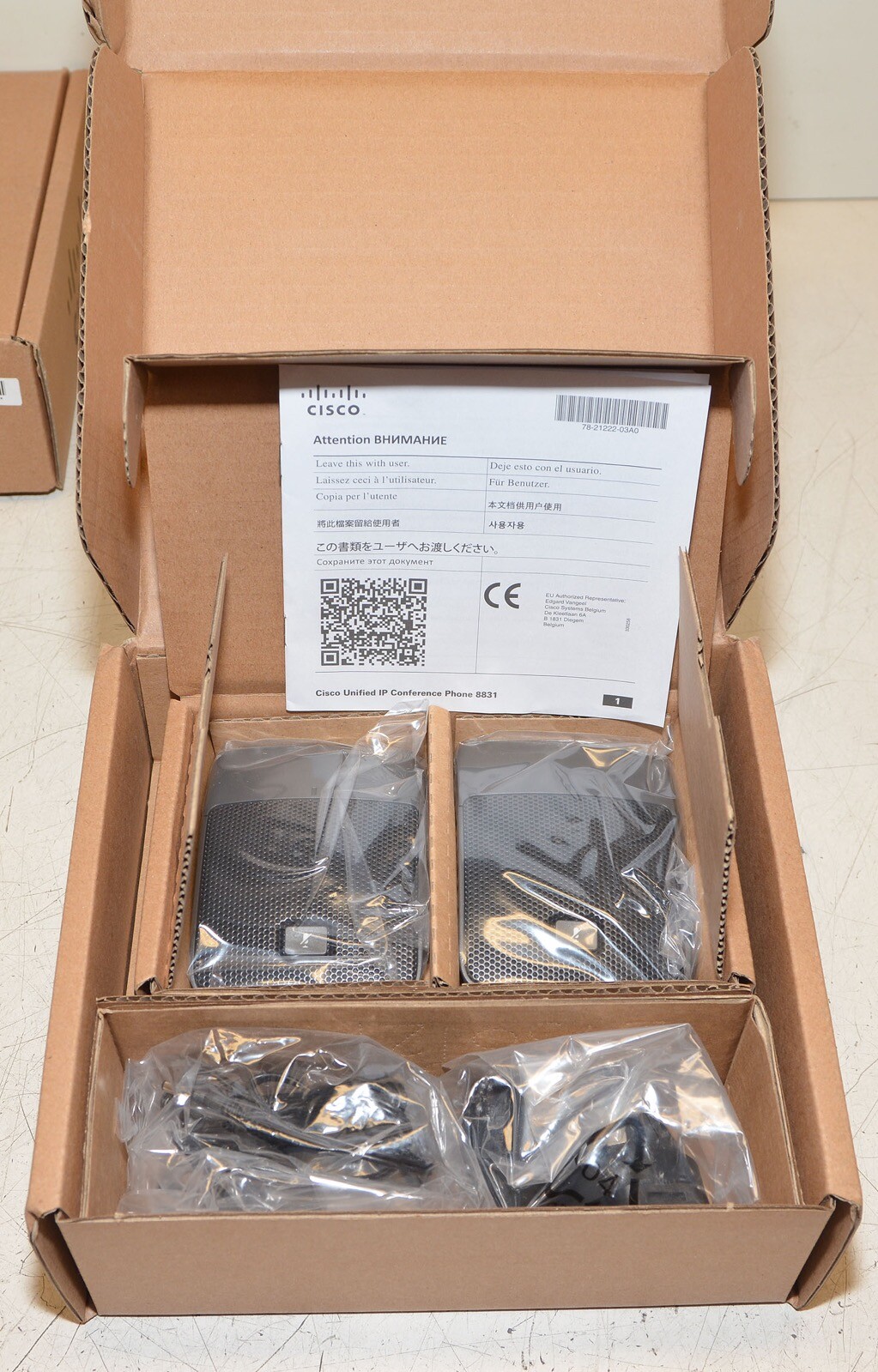 Cisco CP-8831-MIC-WRLS Wireless External Mics W Charger Station 800-41200-01