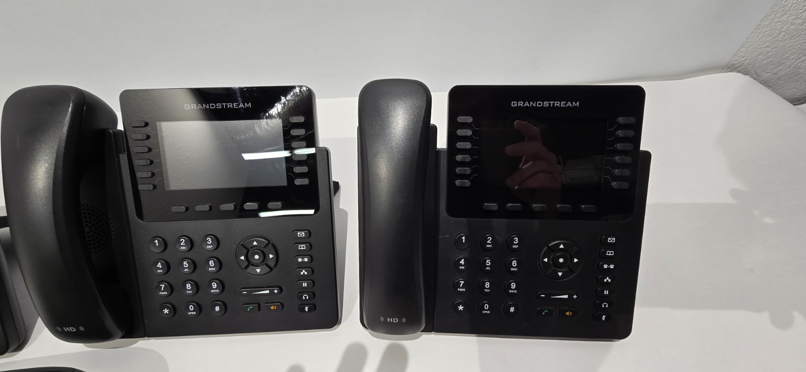 FreePBX + (4) GrandStream GXP2170 Phone Full System Bundle for VoIP
