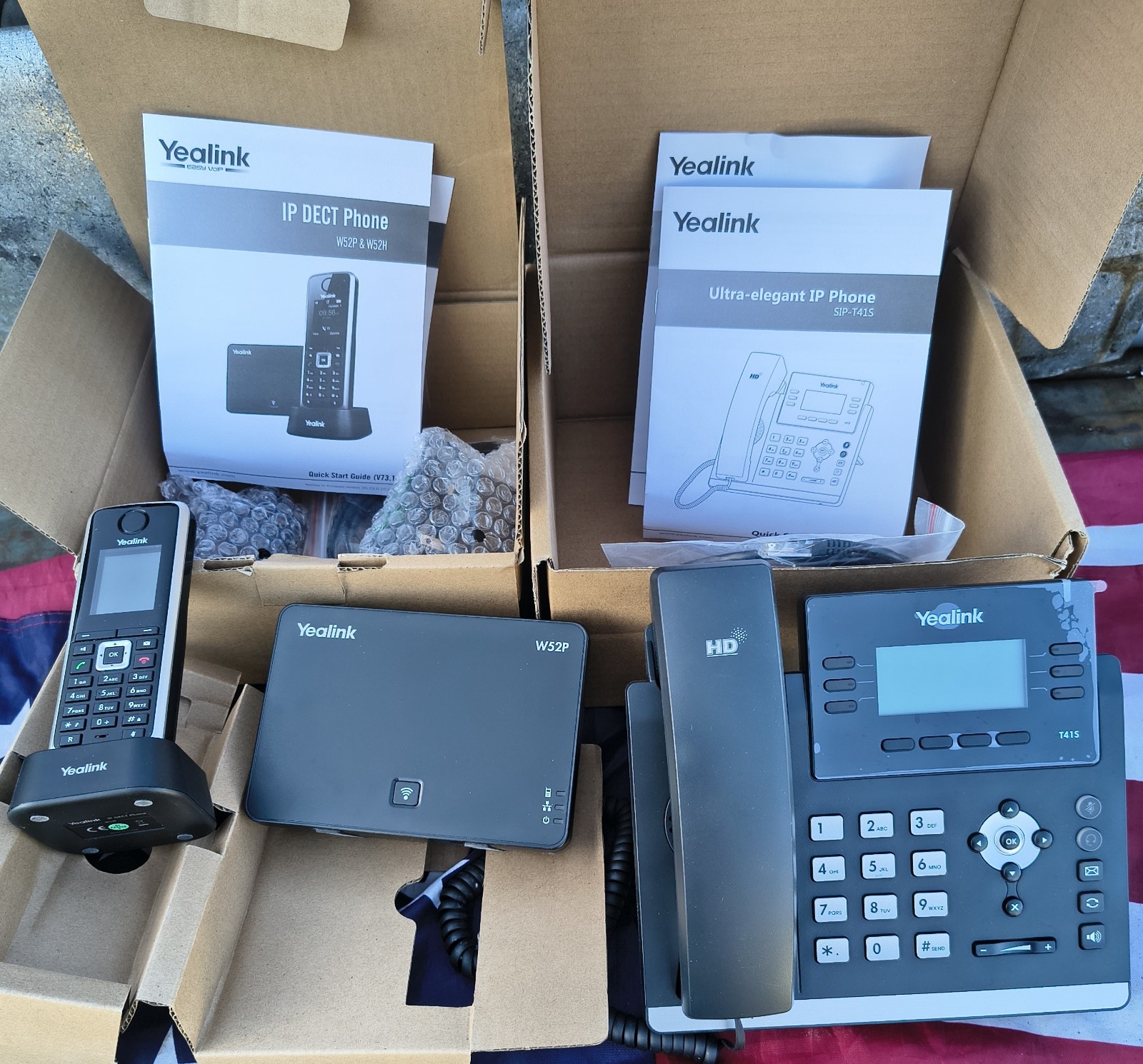 Yealink IP Detect Phone W52P, W52H & SIP-T41S Ultra-Elegant IP Phone