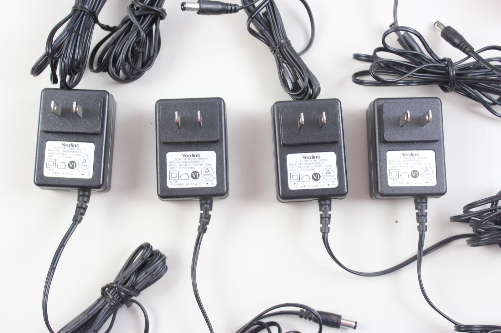 Lot of Yealink W52P VoIP Cordless Phones & Base Stations AS-IS Untested