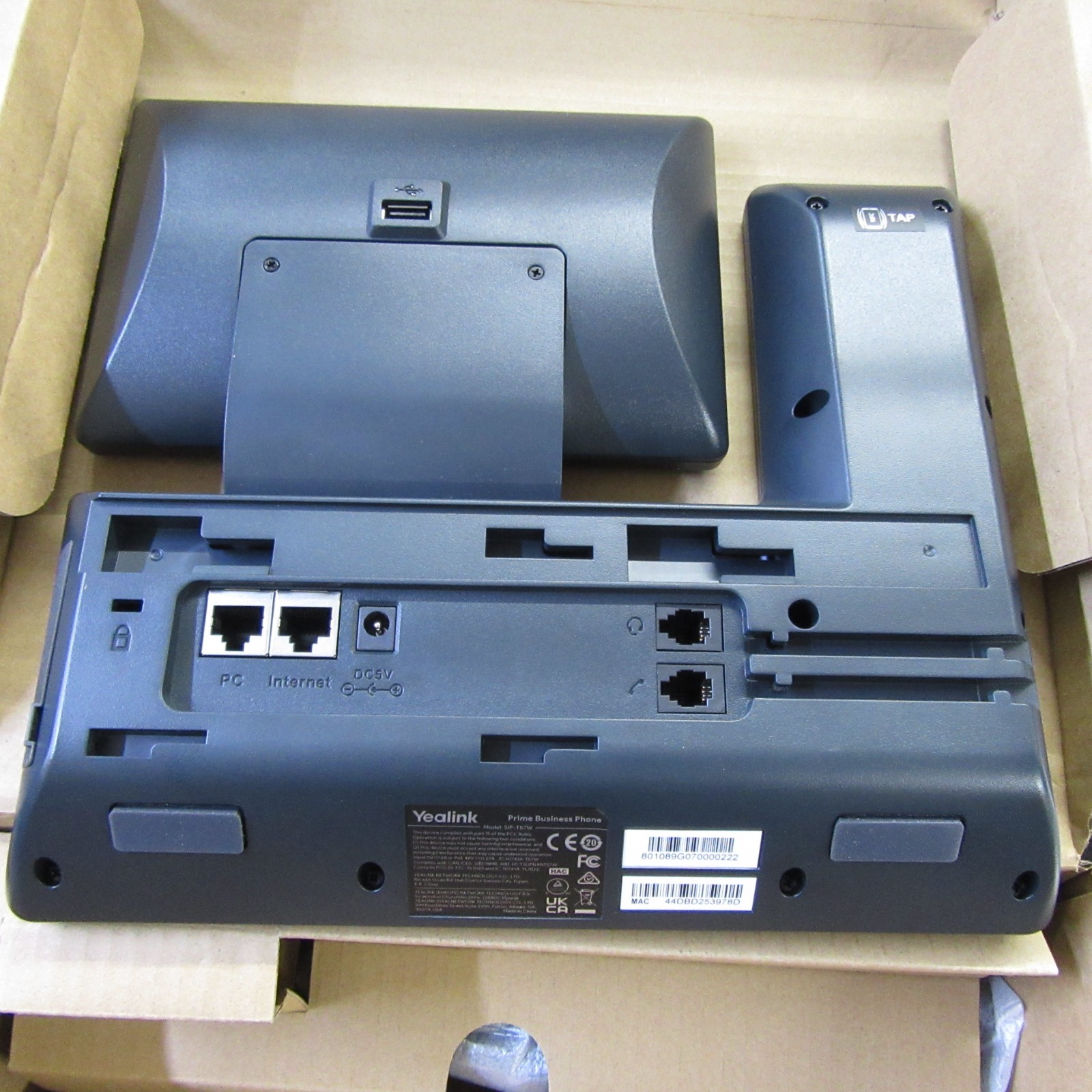 YeaLink SIP-T57W IP PoE Phone, Touch Screen, w/ Stand, Verizon Specific T12-C7