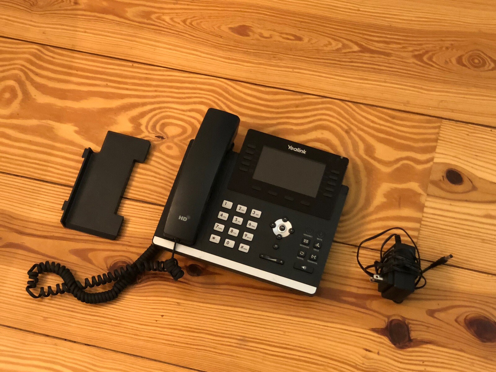 Yealink 4.3″ LCD Gigabit IP Business Phone – Gray (SIP-T46U)